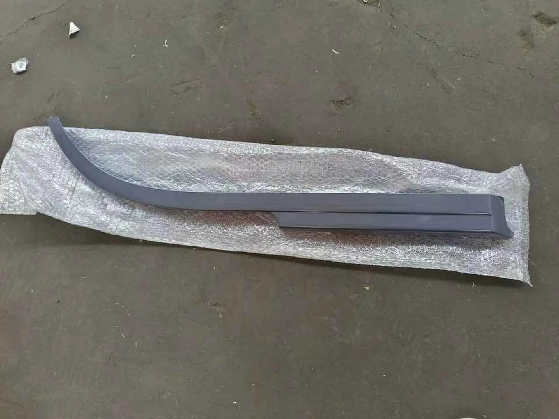 Chrome / Black Plastic Fender / Mud Flap for Hino FM3M / FM2K