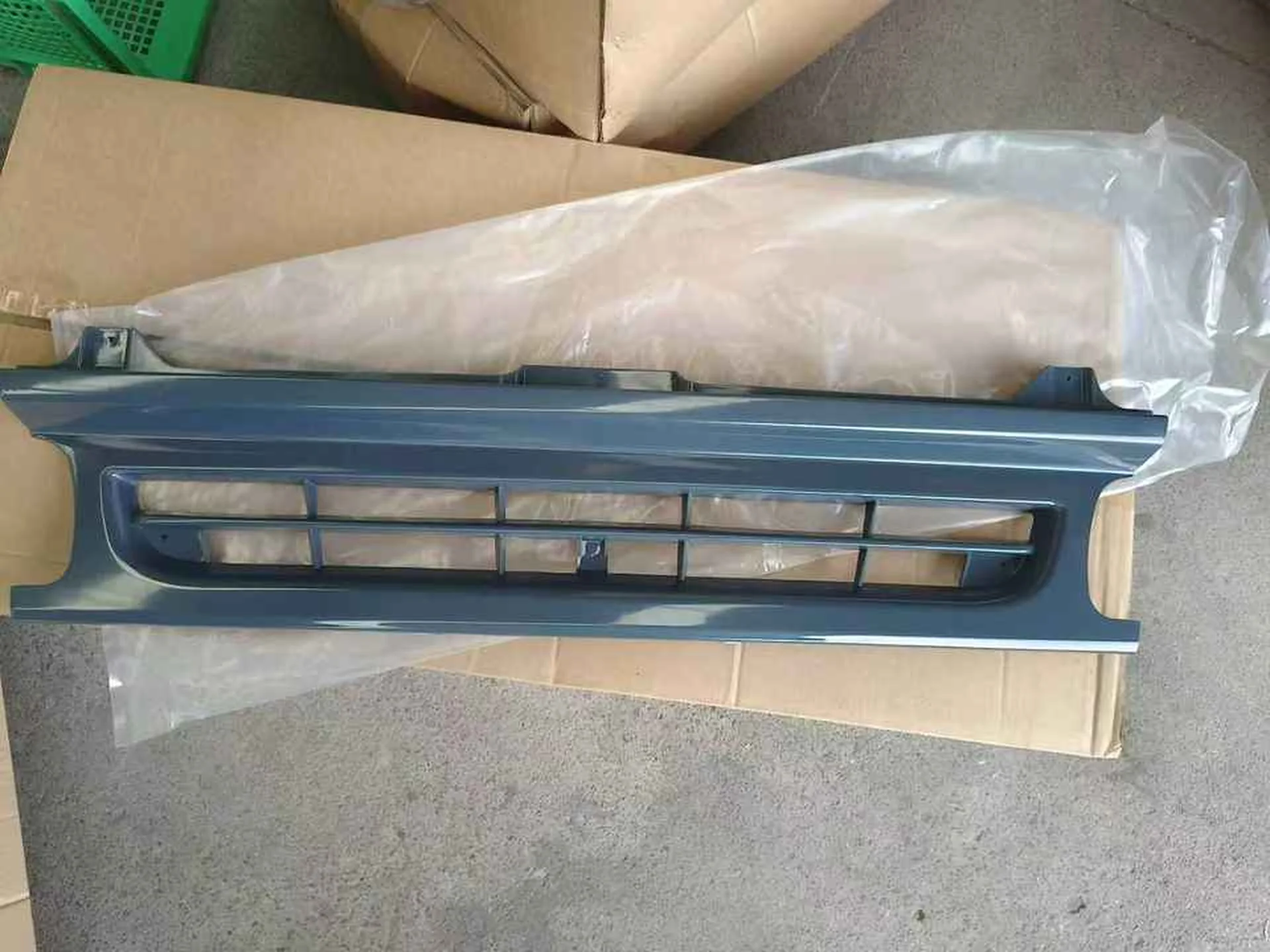 110CM Chrome / Gray Plastic Grille for Hino FB4J / FC4J