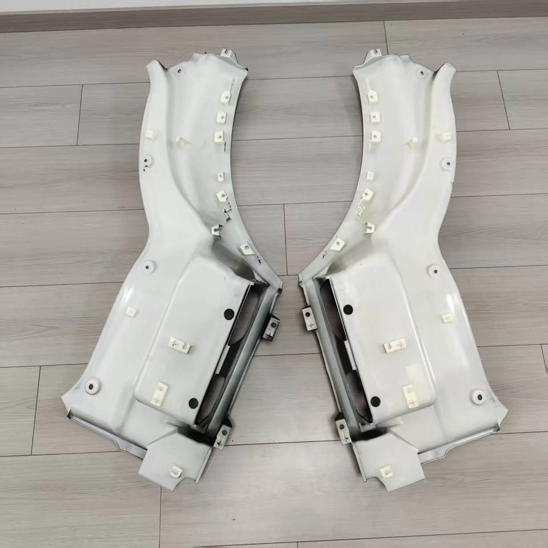 Black Plastic Step Panel for Hino New Mega 700
