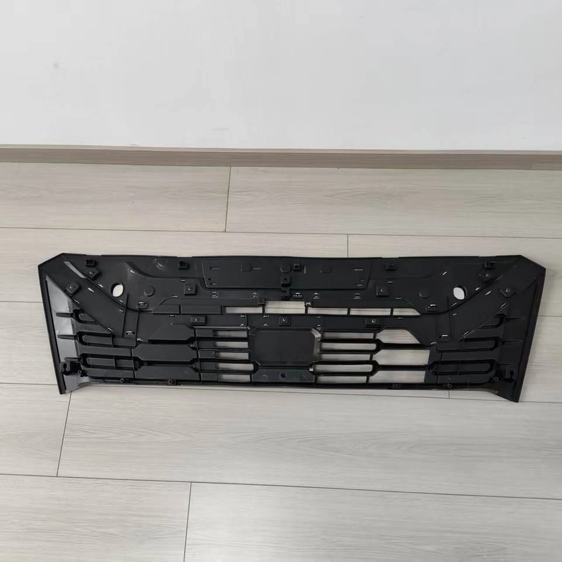 Chrome / Black Plastic Grille for Isuzu New Elf 2023