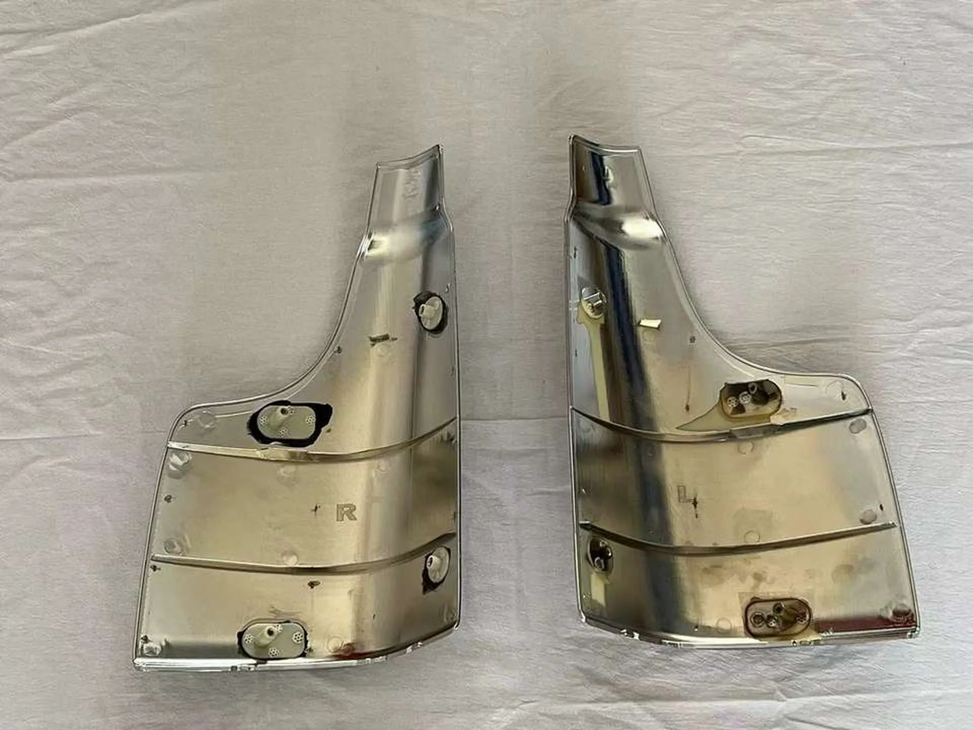 Chrome Plastic Corner Panel for Isuzu NPR 100P