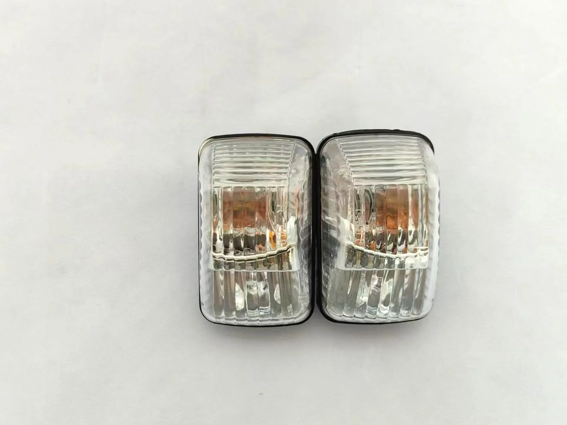 7*11CM Plastic Side Marker Lamp for Isuzu Giga 2017