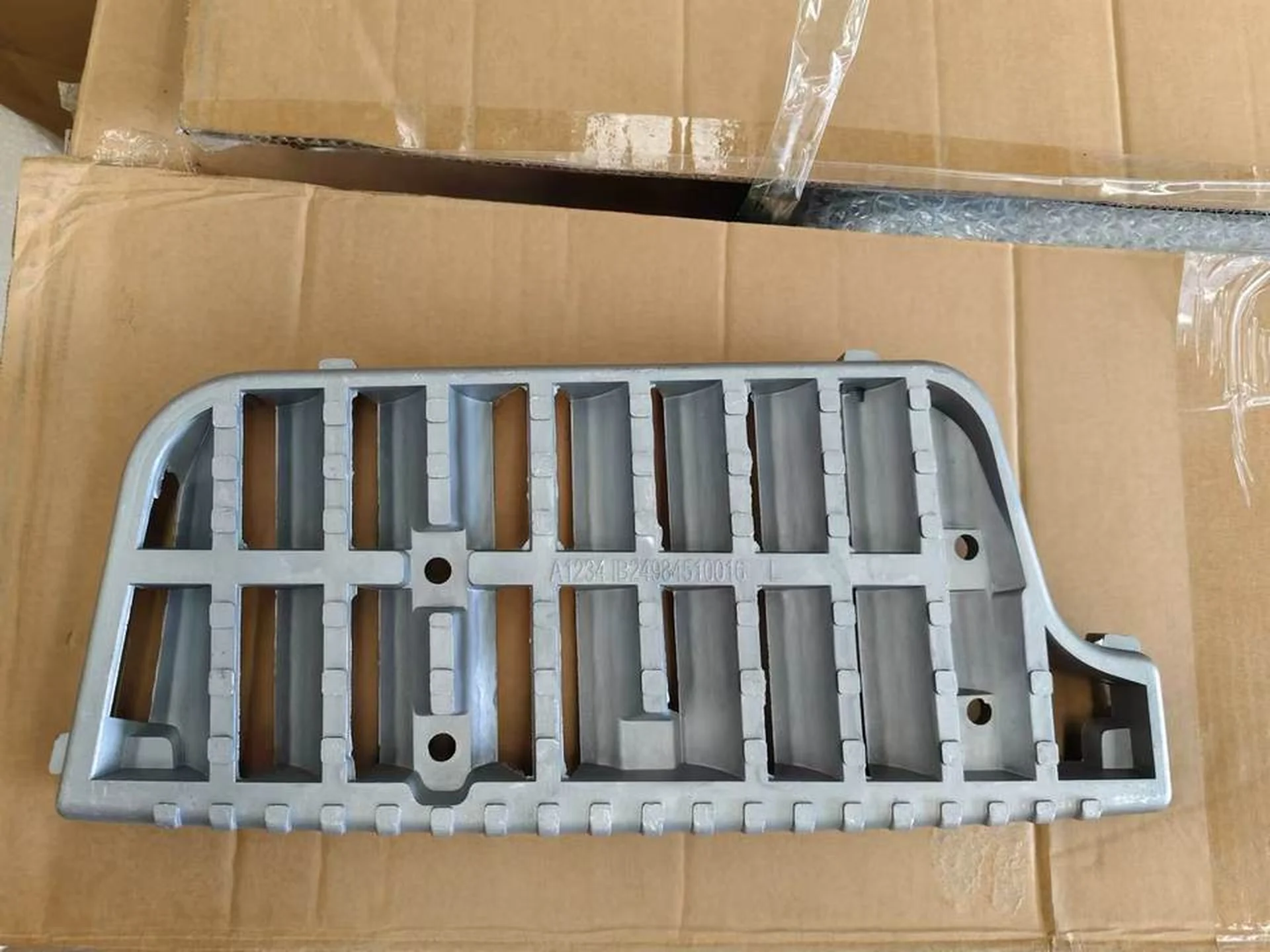 41CM Chrome Step Panel for Isuzu Giga 2017