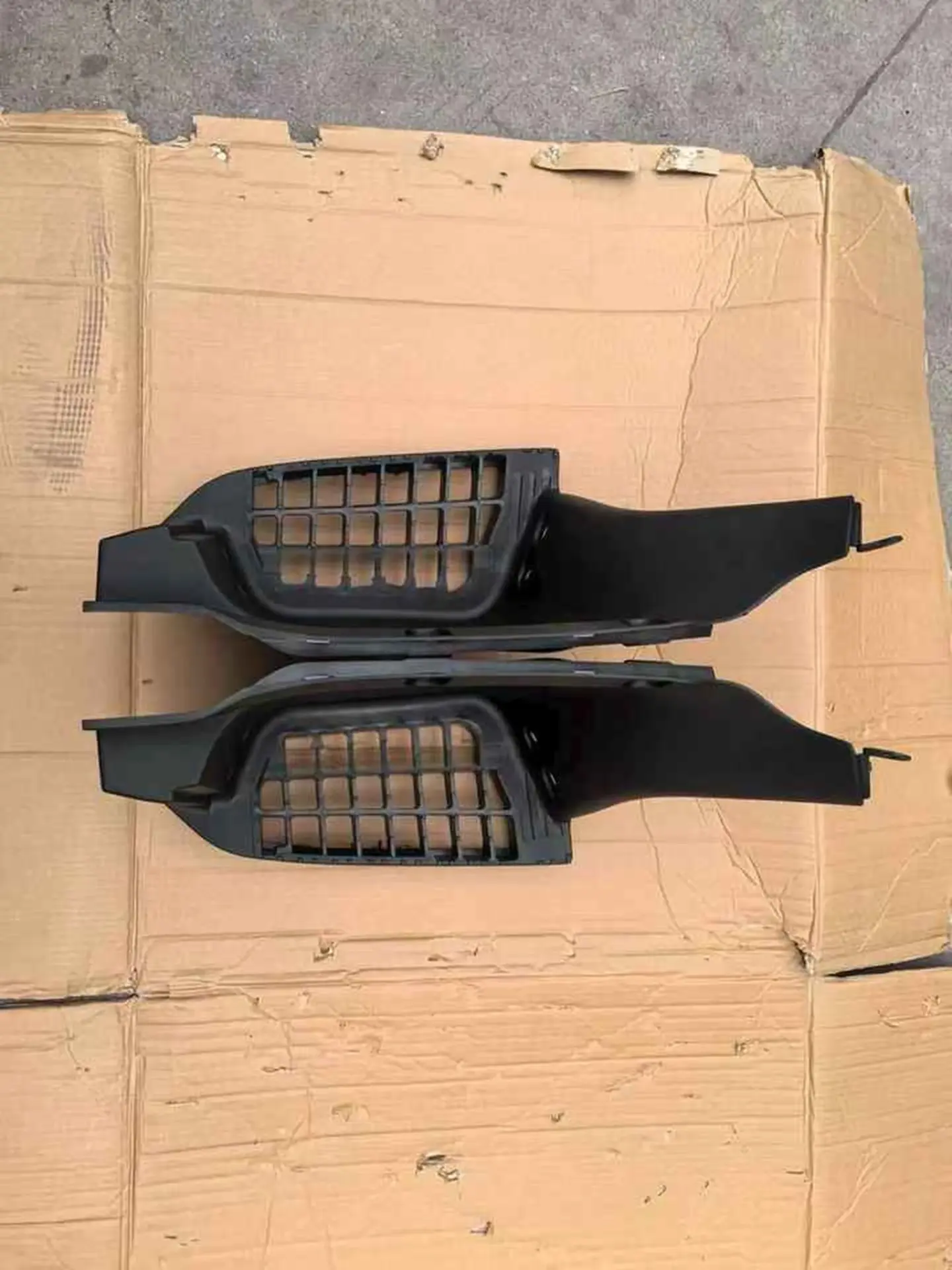 Black Plastic Step Panel for Isuzu Forward / FRR