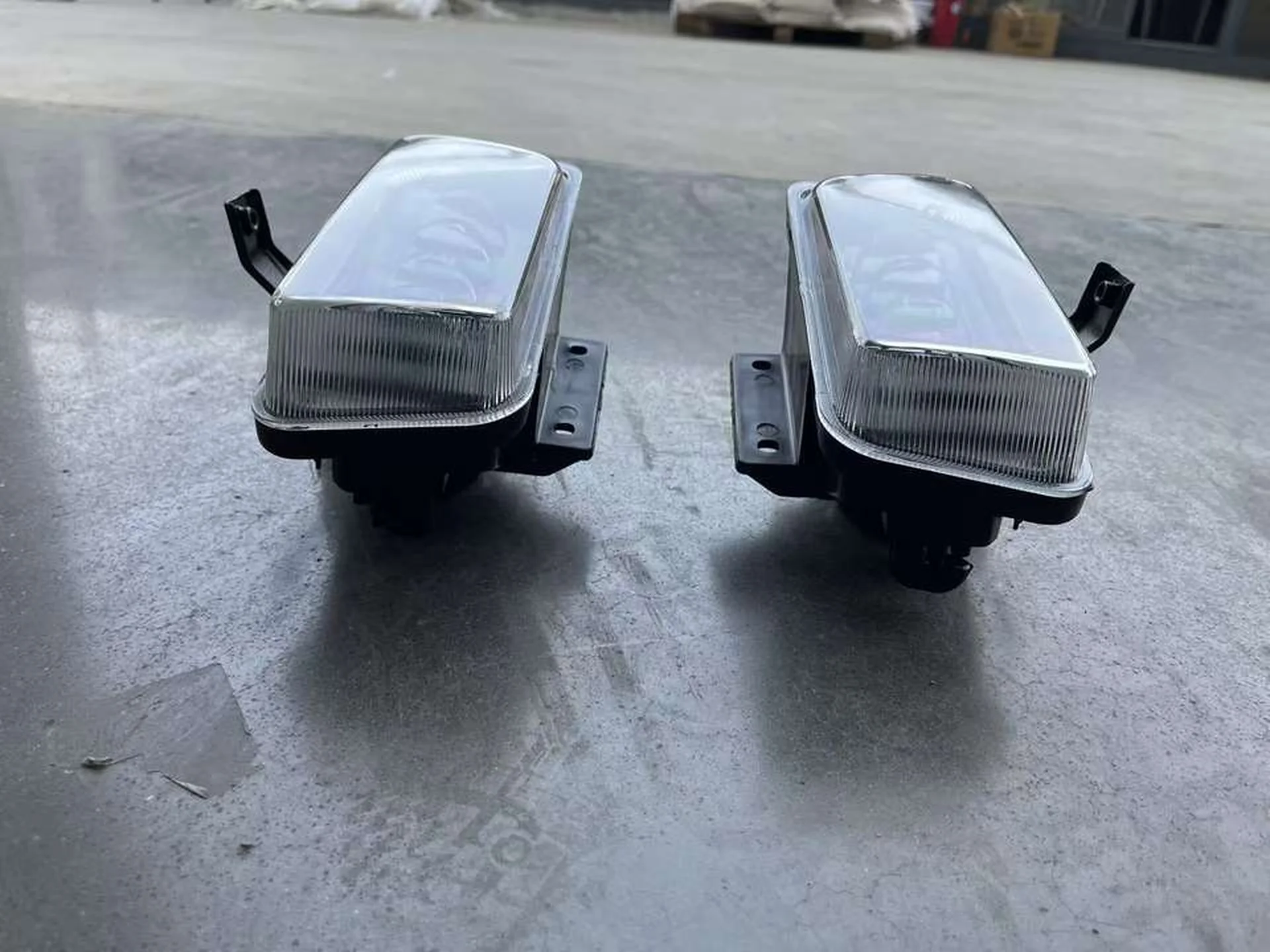19*9CM Chrome Plastic Fog Lamp for Isuzu NPR 700P