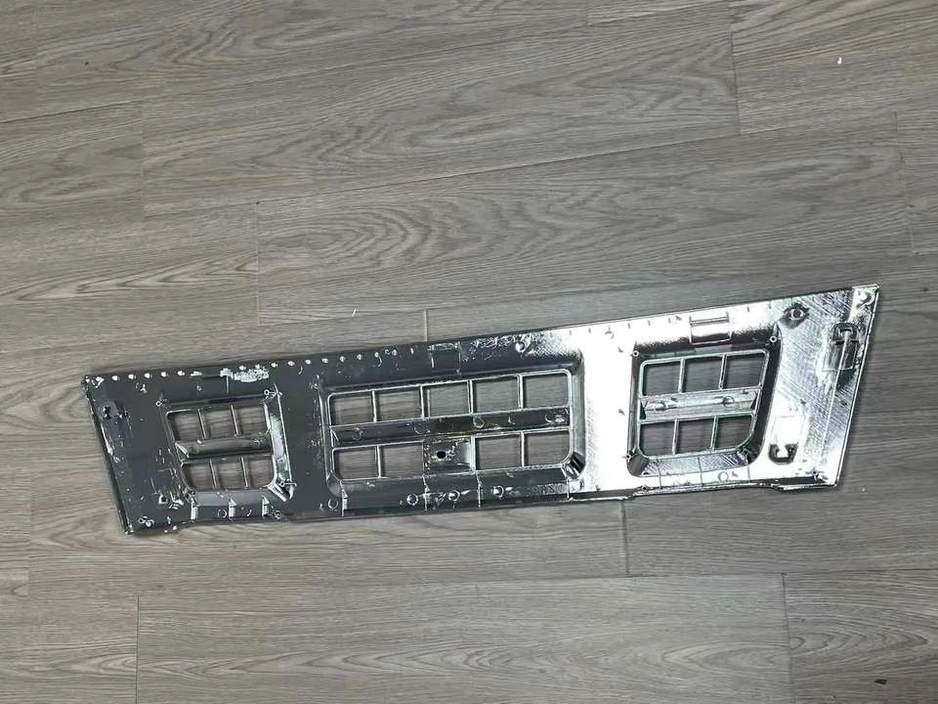 135CM Chrome Plastic Grille for Isuzu NQR 600P