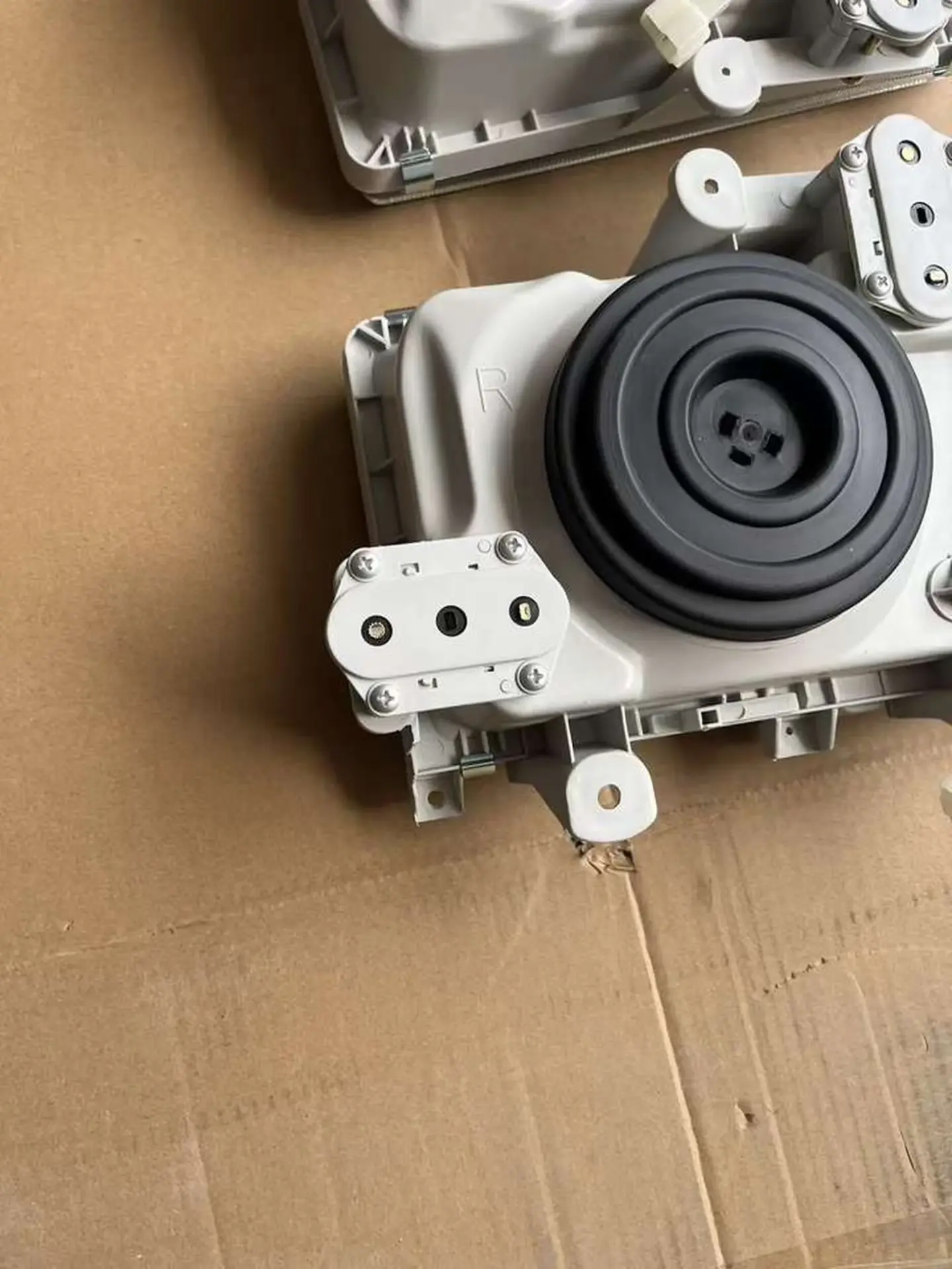 12V24V Plastic Head Lamp for Mitsubishi