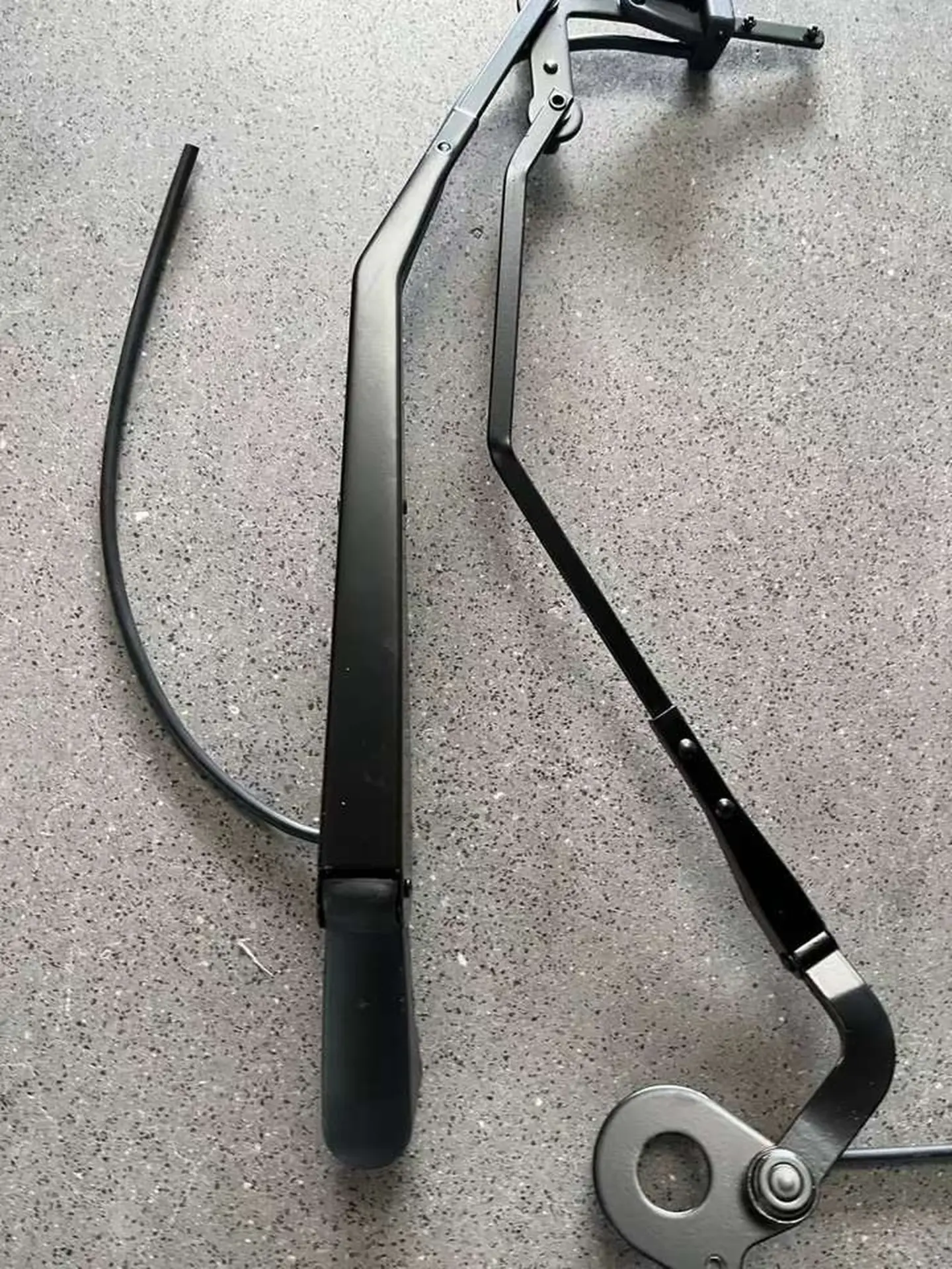 Black Metal Wiper Panel / Arm for Mitsubishi FM1524 / FM65F