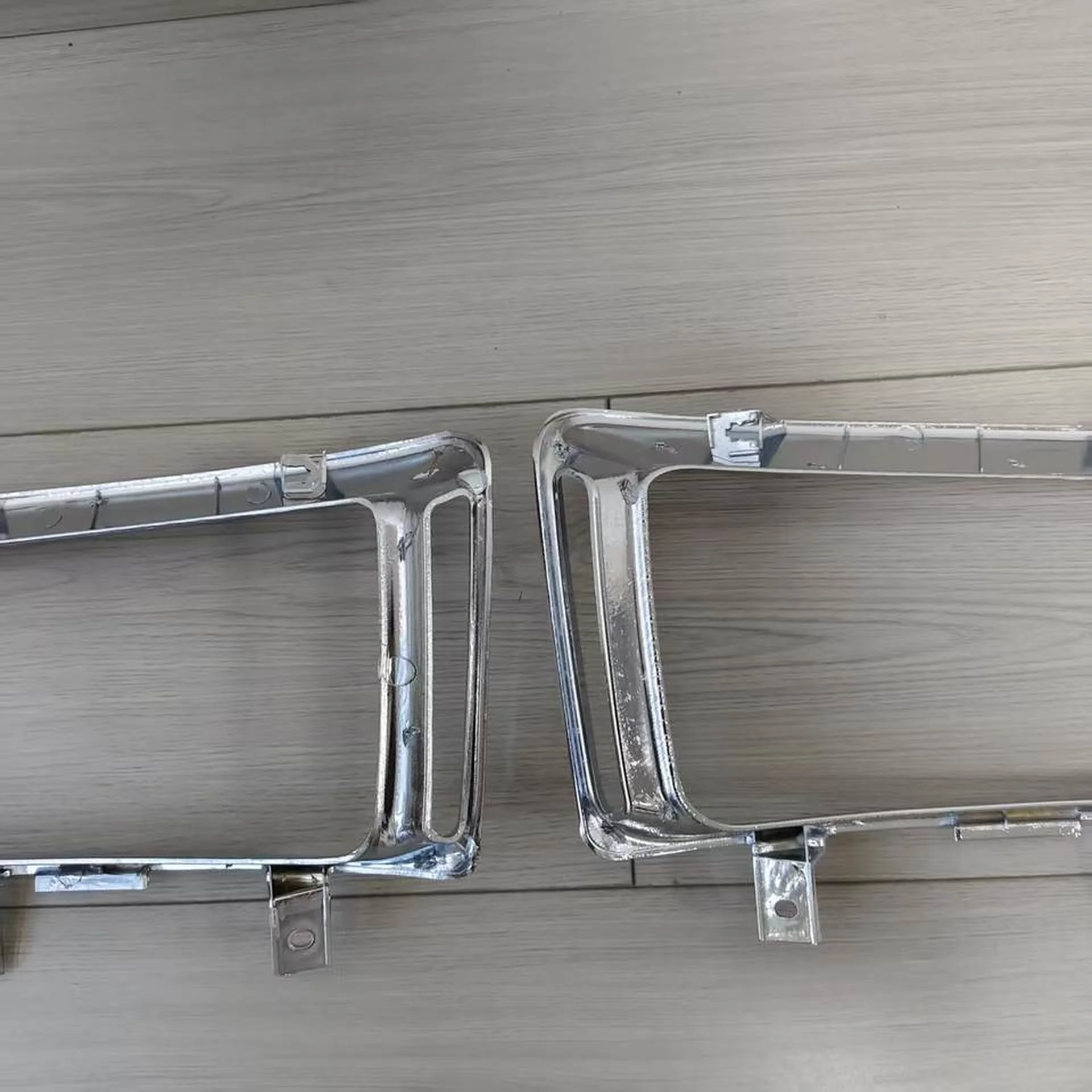 48*17CM Chrome Plastic Head Lamp for Mitsubishi Fuso F420