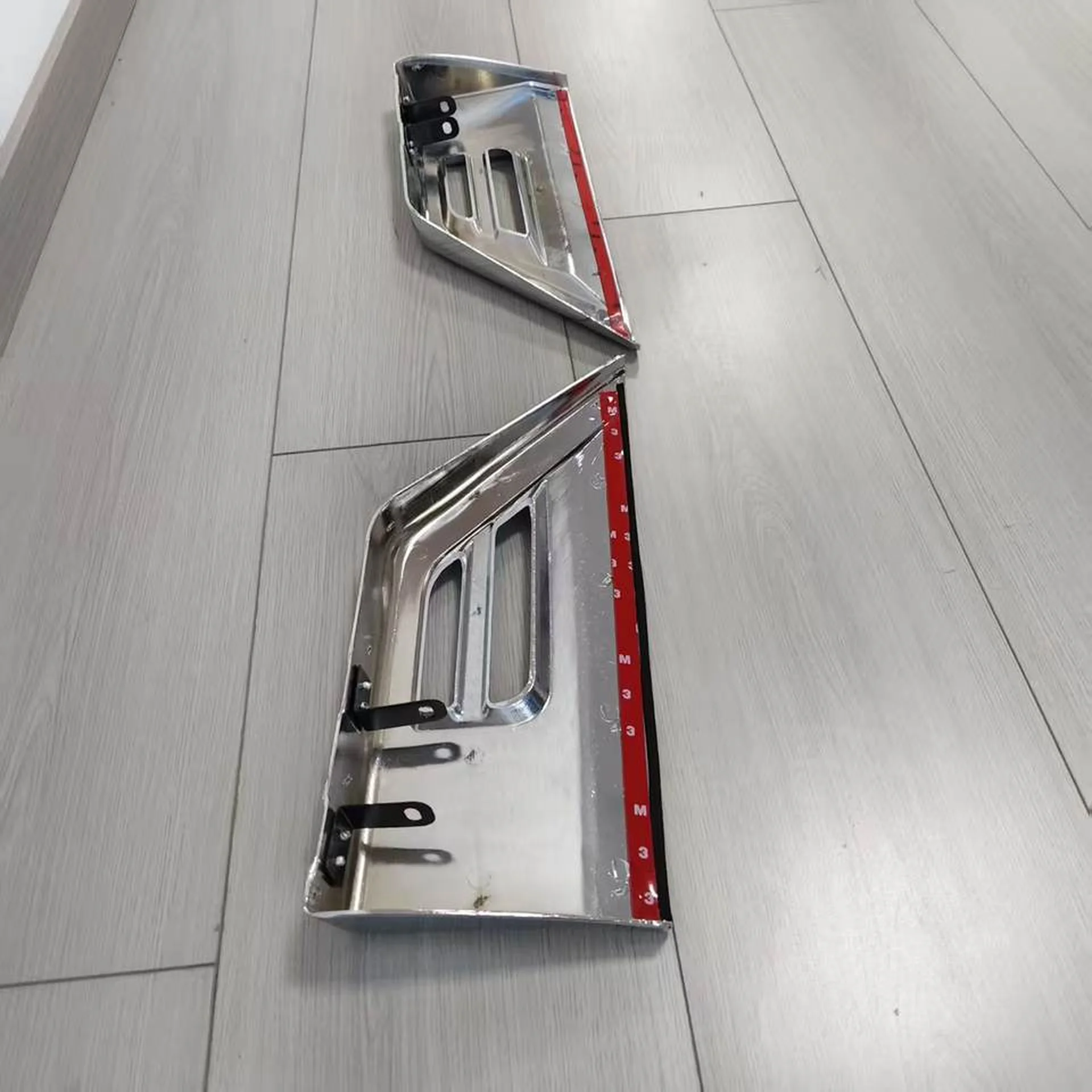 Chrome Plastic Step Panel for Mitsubishi FM1524 / FM65F