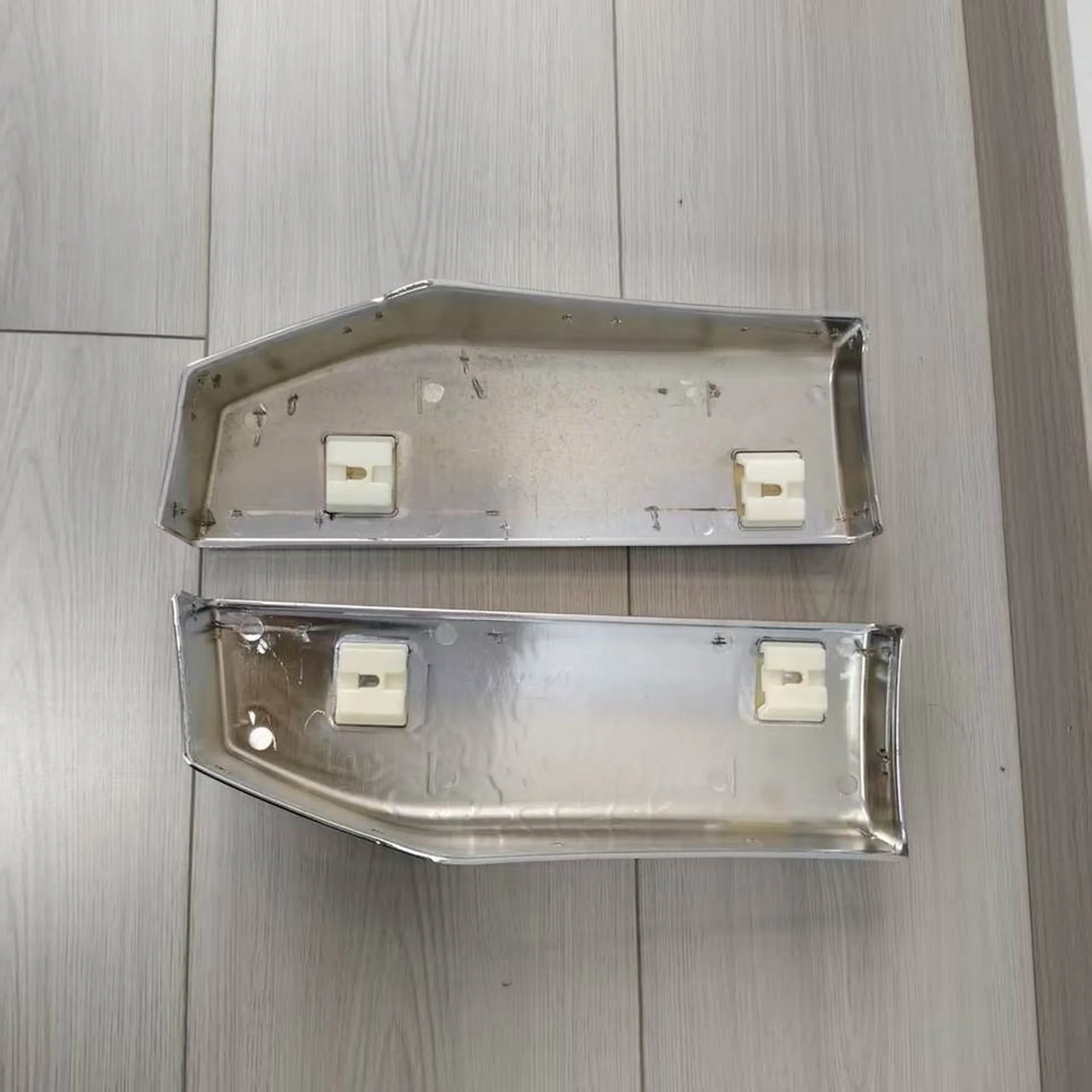 Chrome Plastic Step Panel for Mitsubishi Canter 2007