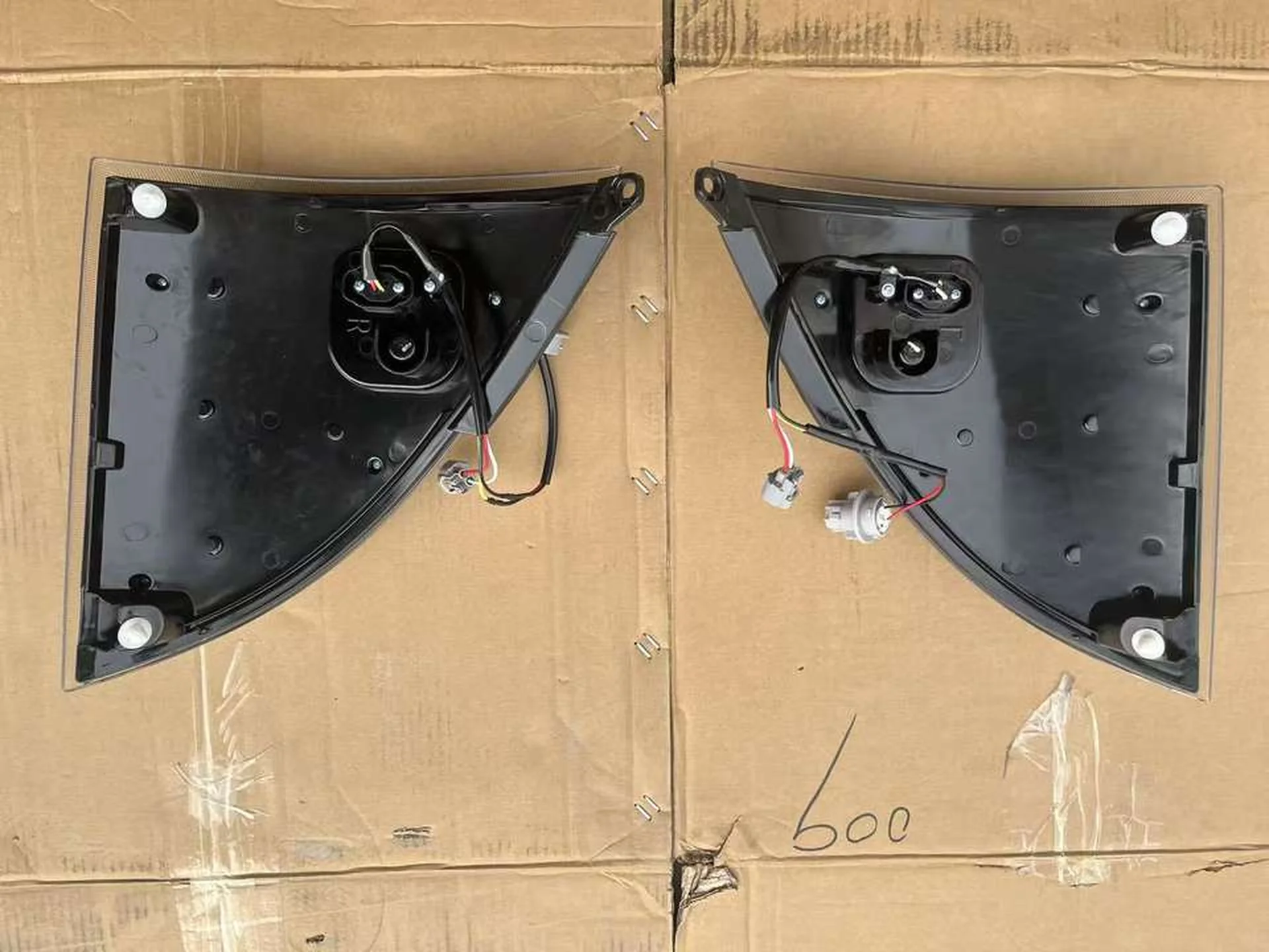 12V Plastic Side Marker Lamp for Hino