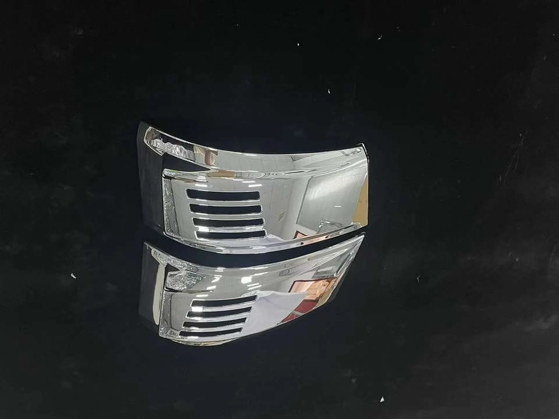 Chrome Plastic Lamp Cover for Mitsubishi Canter 2010