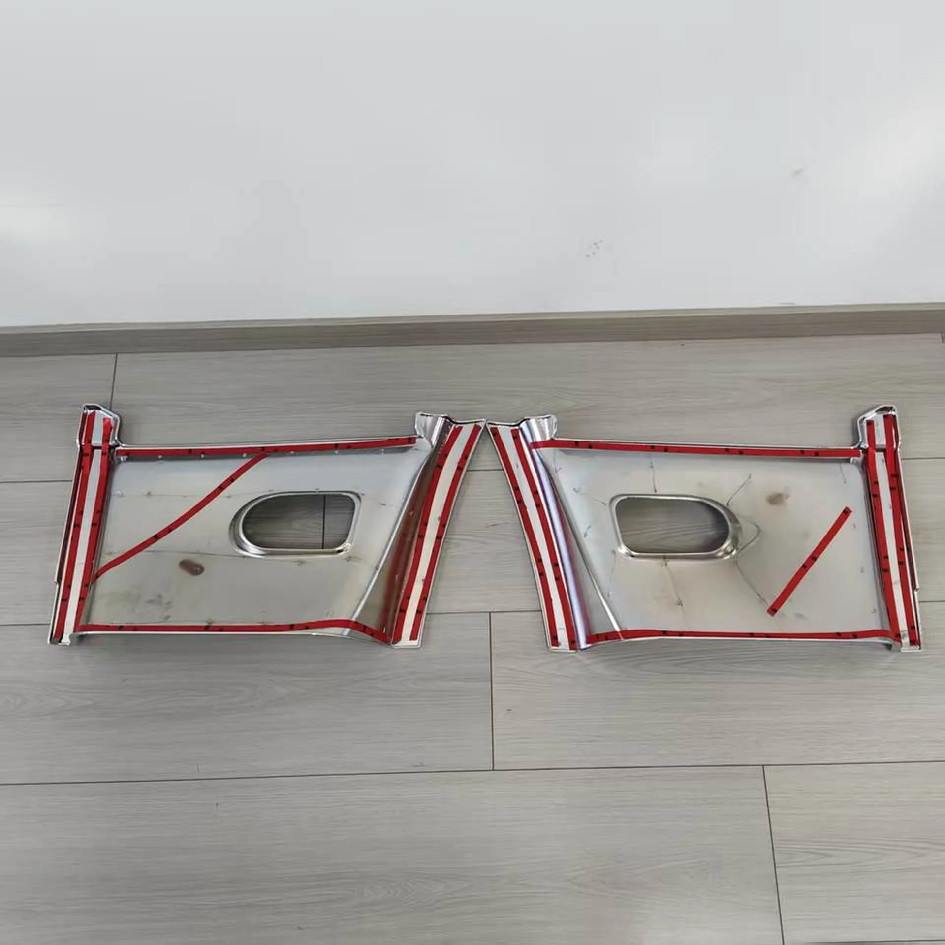 Chrome Plastic Step Panel for Nissan UD / Quon
