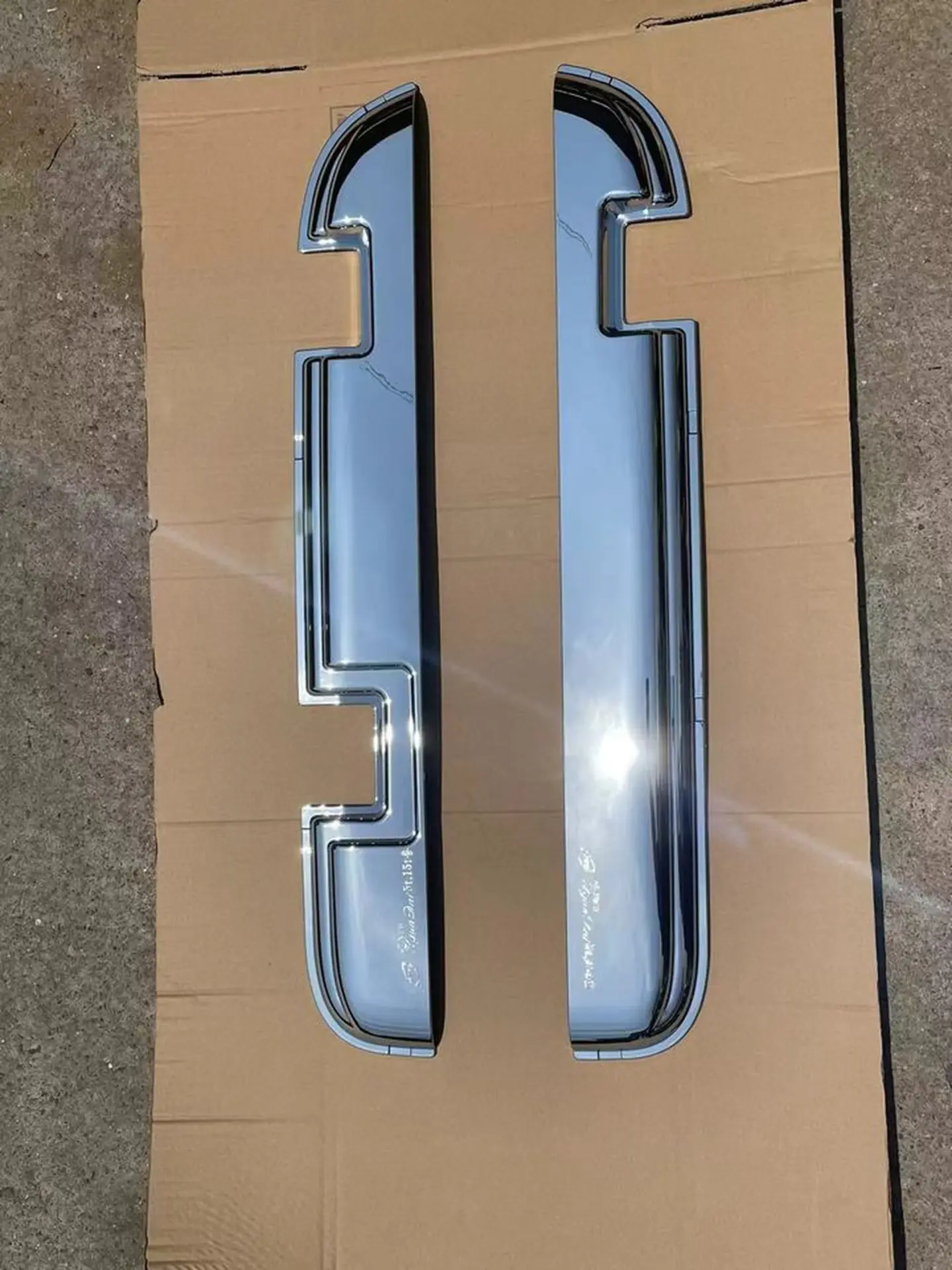 Chrome / Black Plastic Rain Shield / Visor for Hyundai