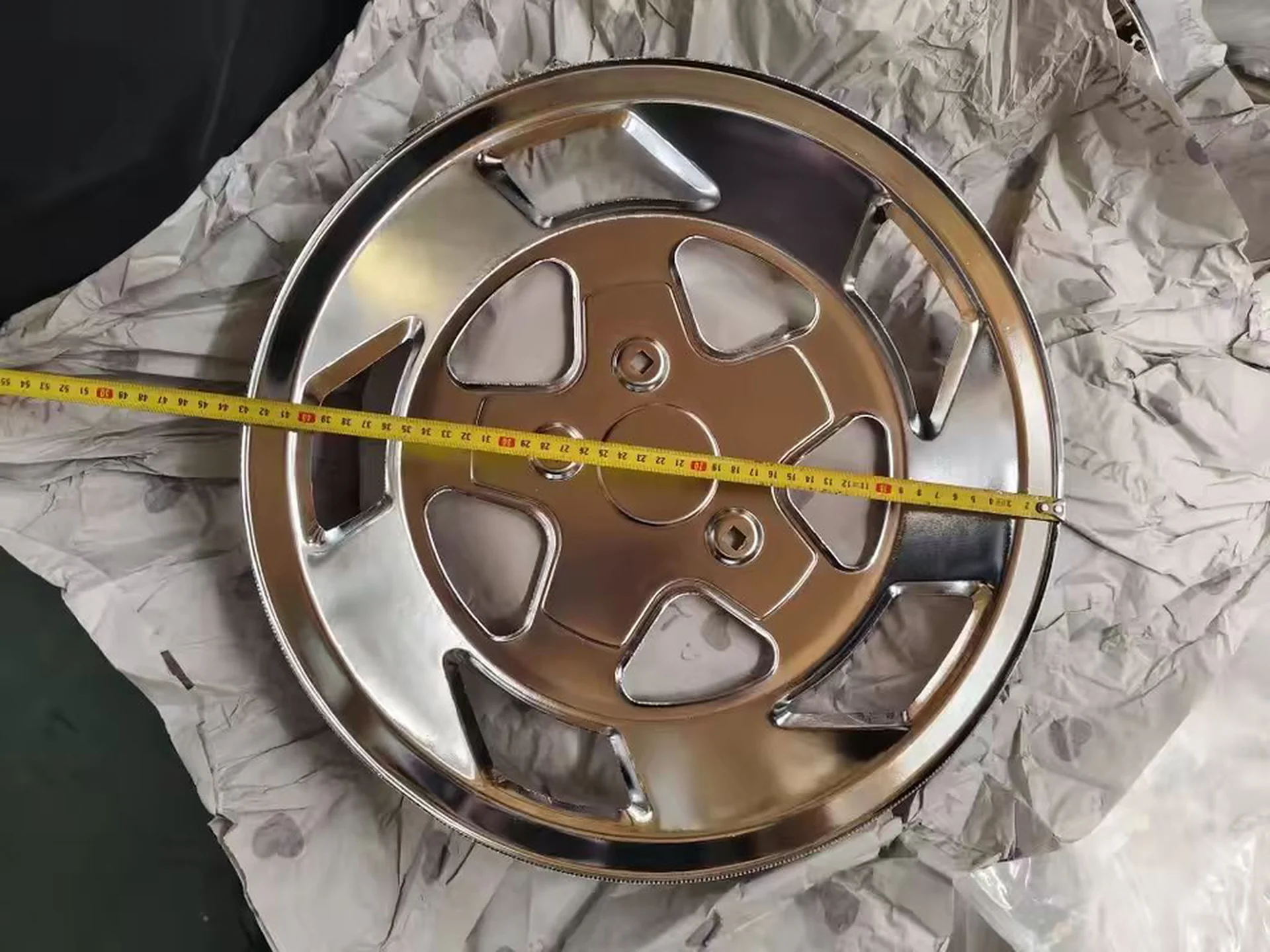 Chrome / Silver Stainless Steel / Metal Wheel Cover for Mitsubishi
