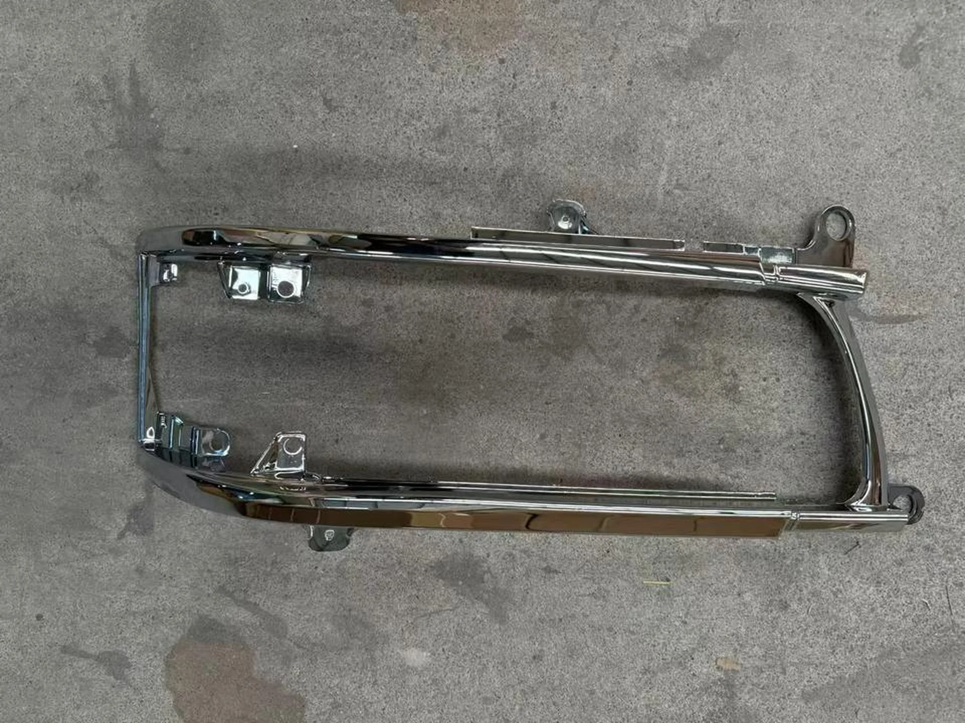 62*20CM Chrome Plastic Head Lamp for Hino Profia
