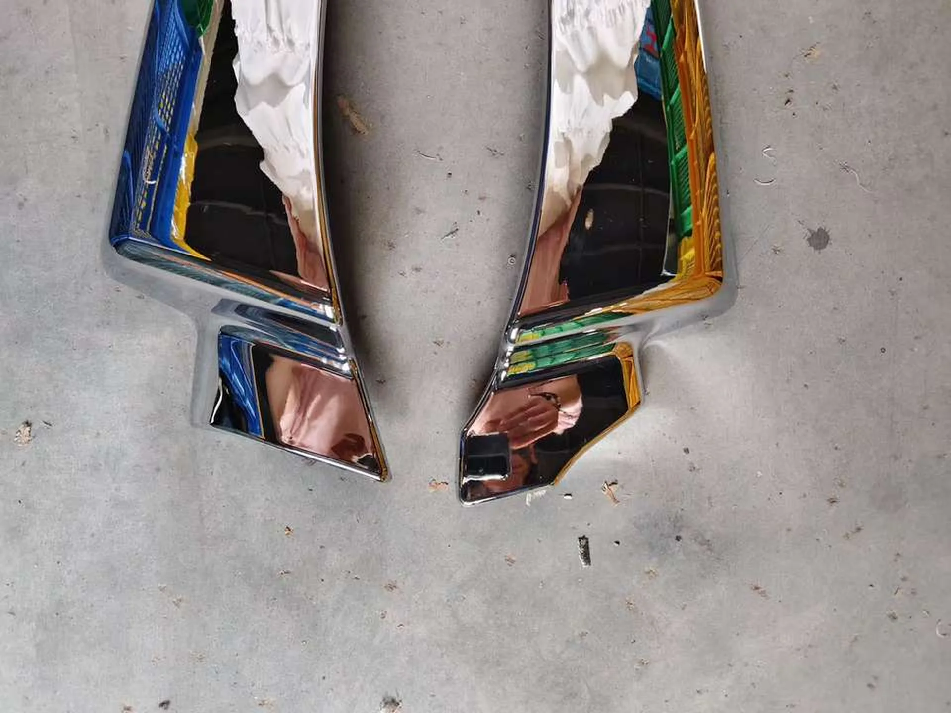Chrome Plastic Fender / Mud Flap for Hino Mega 500