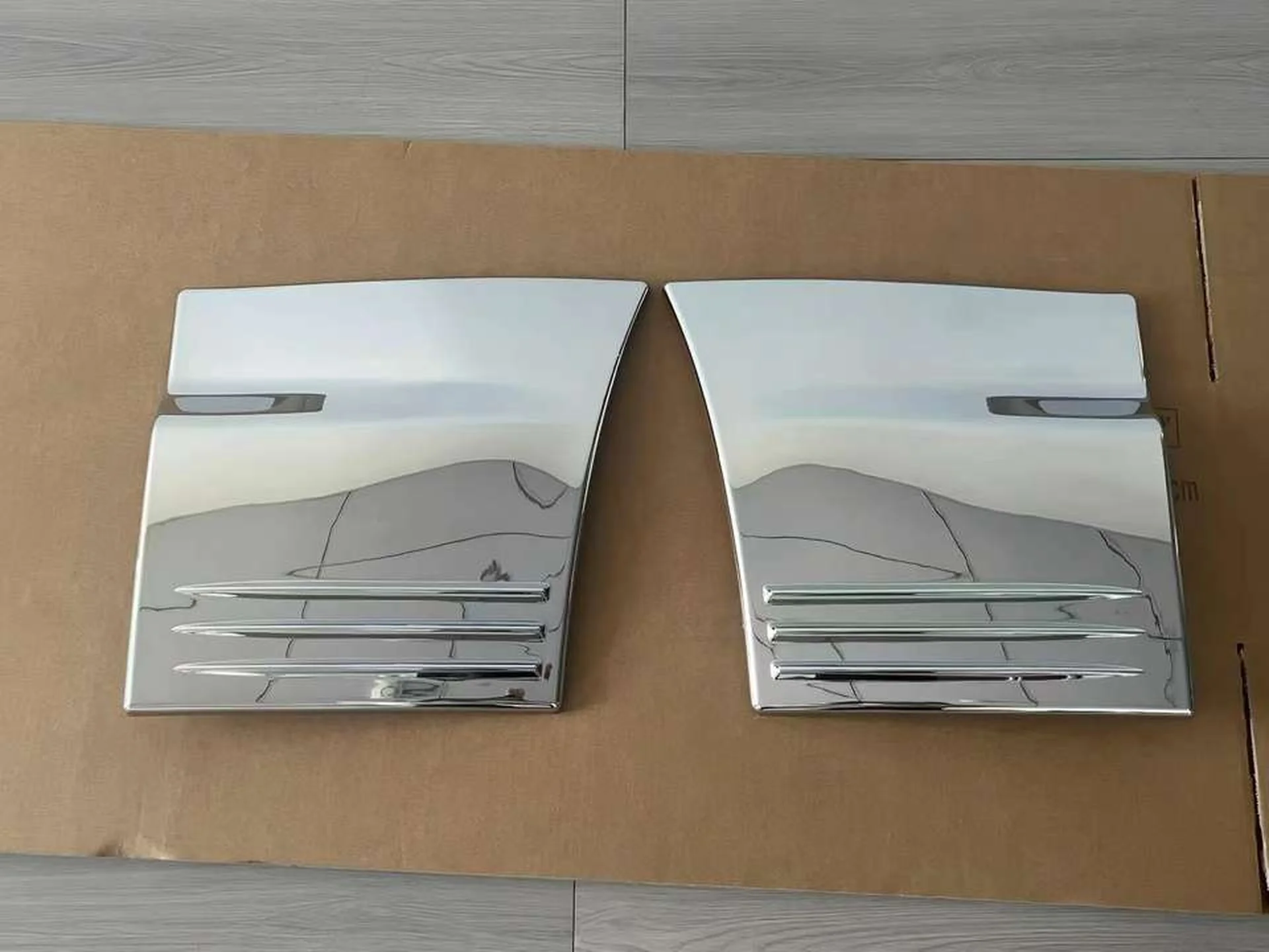 Chrome Plastic Door / Window Trim for Hino Mega 700
