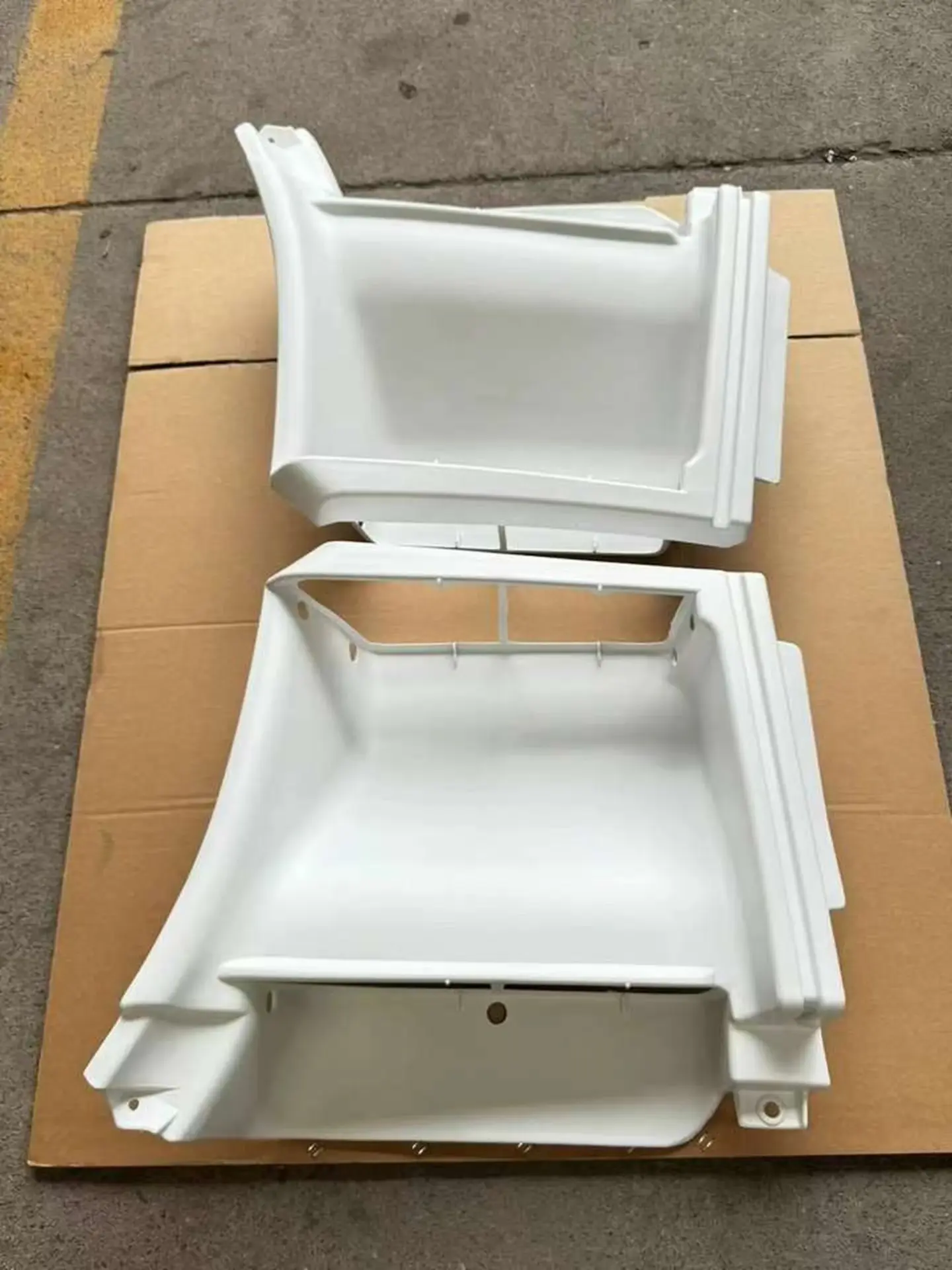 62*55CM White Plastic Step Panel for Hino Profia