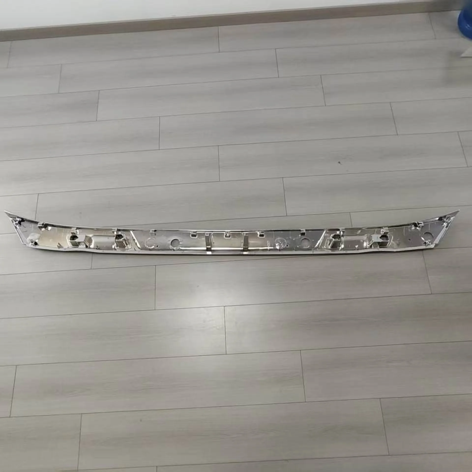 Chrome Plastic Wiper Panel / Arm for Hino New Mega 700