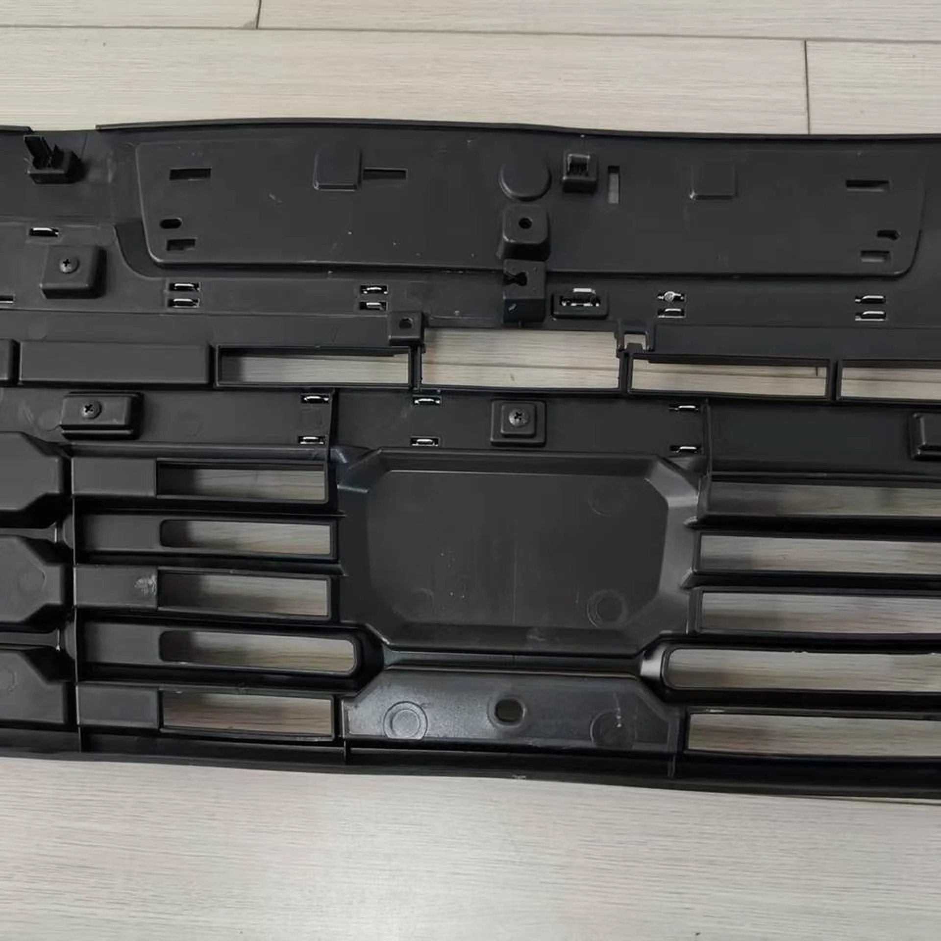 Chrome / Black Plastic Grille for Isuzu New Elf 2023