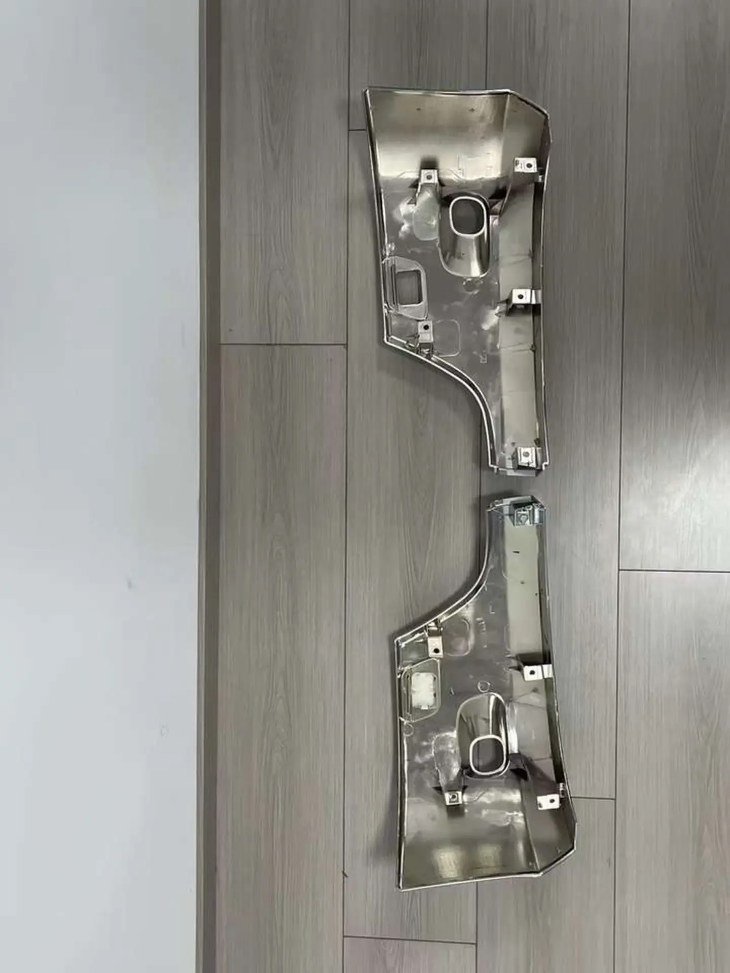 Chrome Plastic Bumper for Isuzu New Elf 2023