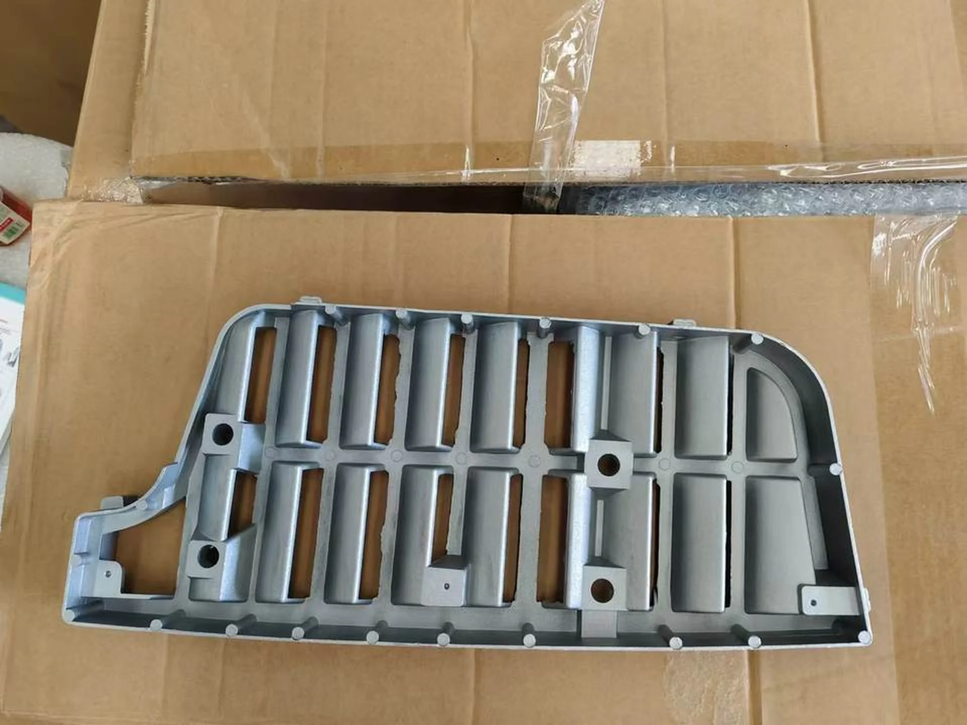 41CM Chrome Step Panel for Isuzu Giga 2017