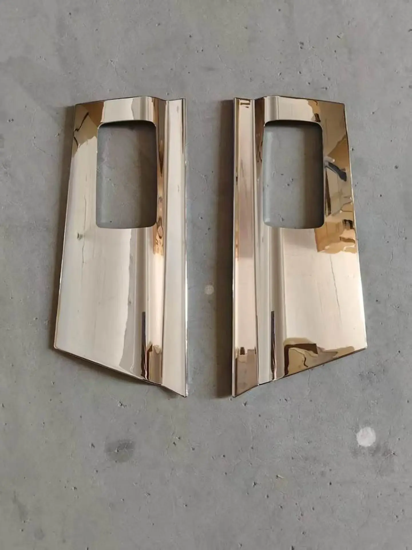 Chrome Plastic Door / Window Trim for Isuzu NQR 600P