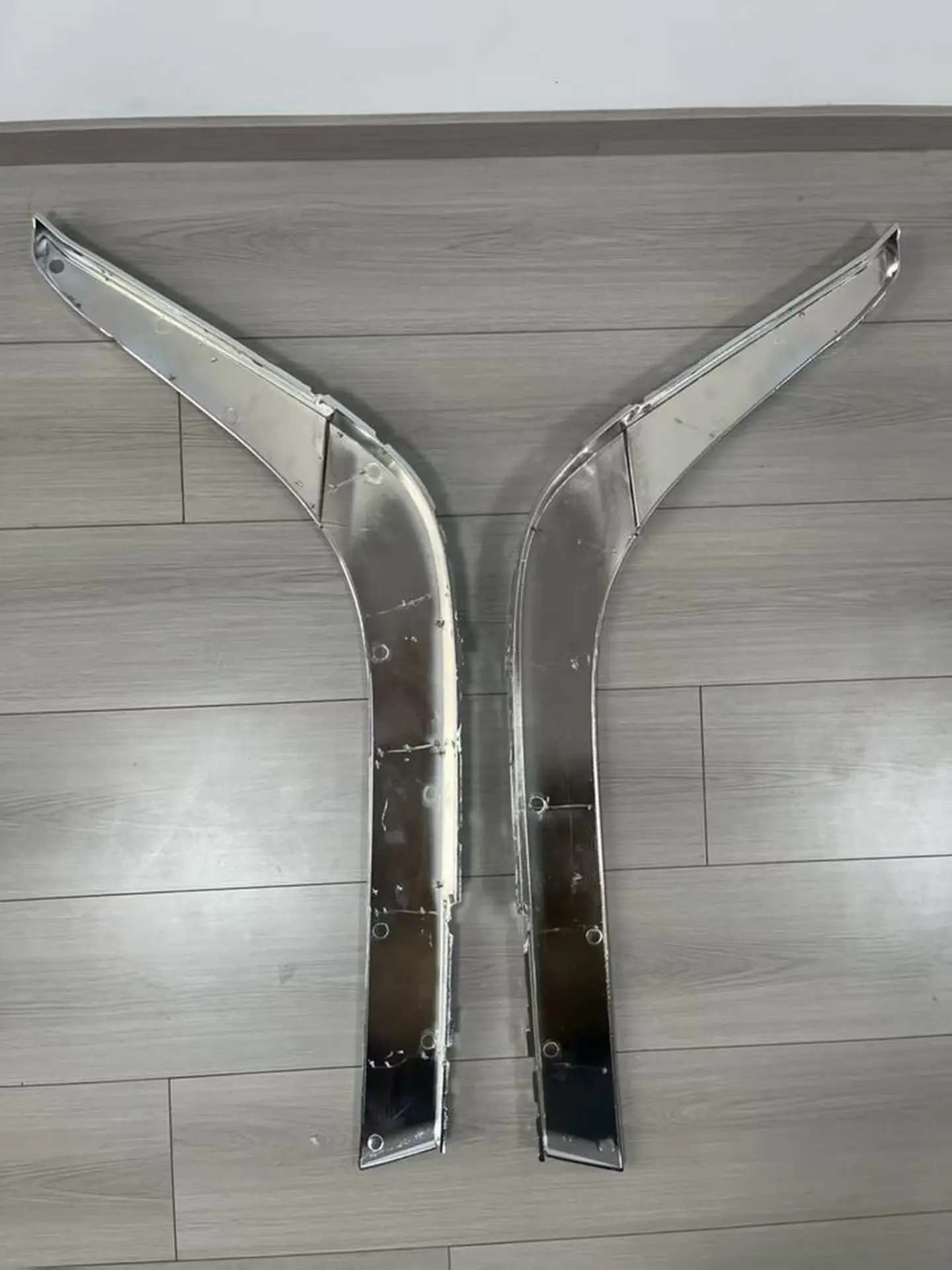 Chrome Plastic Fender / Mud Flap for Isuzu Deca 270/320