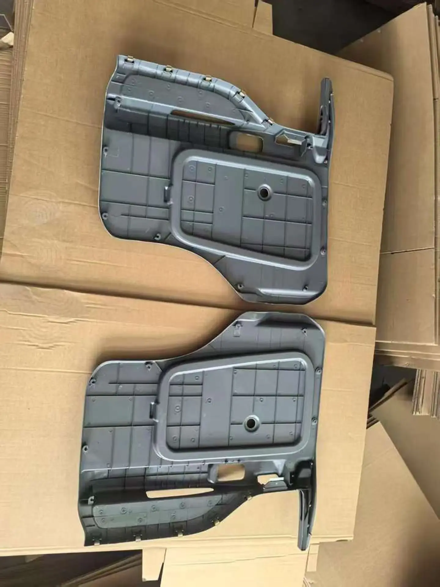 Gray Plastic Door / Window Trim for Isuzu Deca 270/320