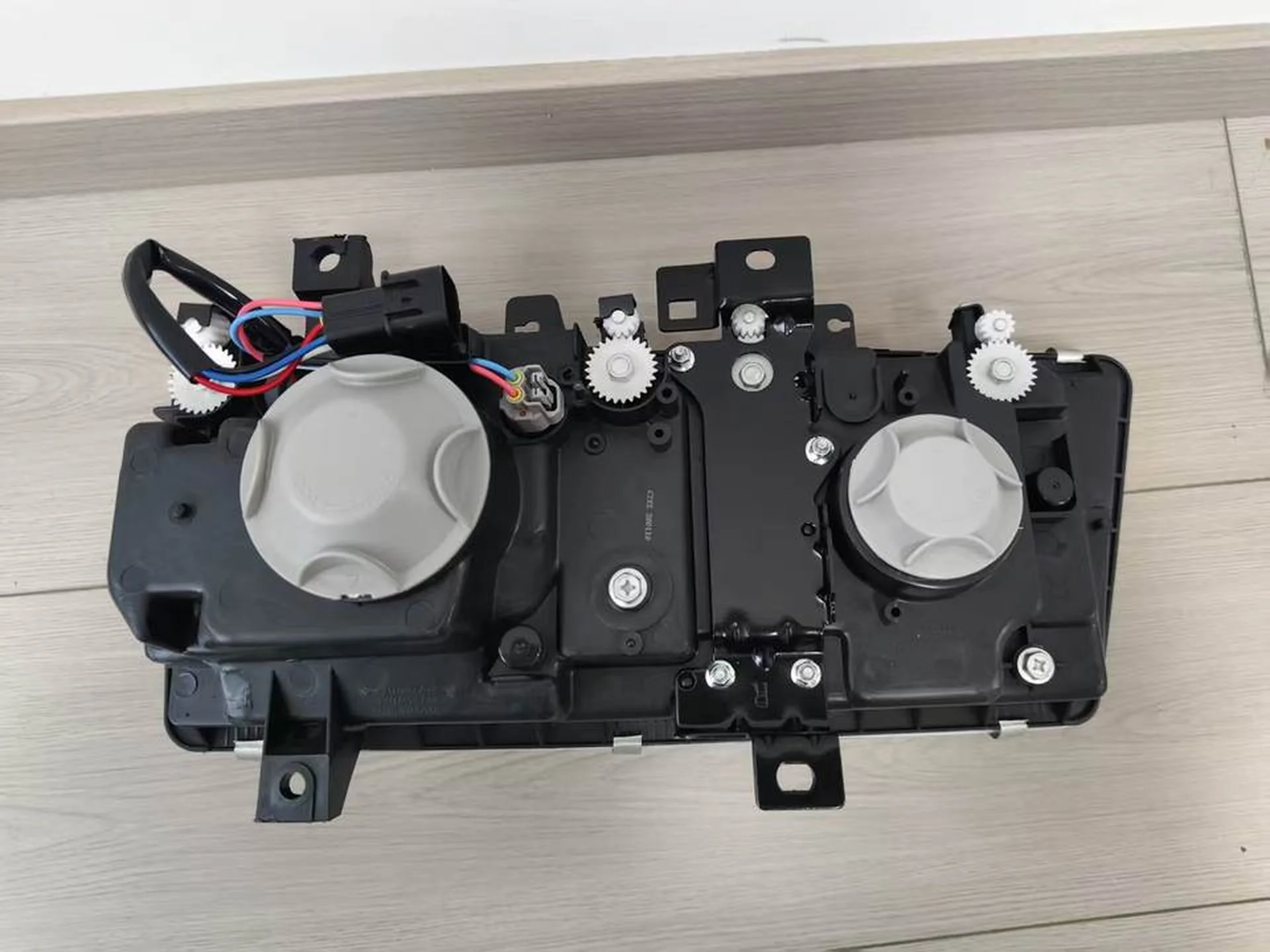 Plastic Head Lamp for Mitsubishi FN628 / FM618