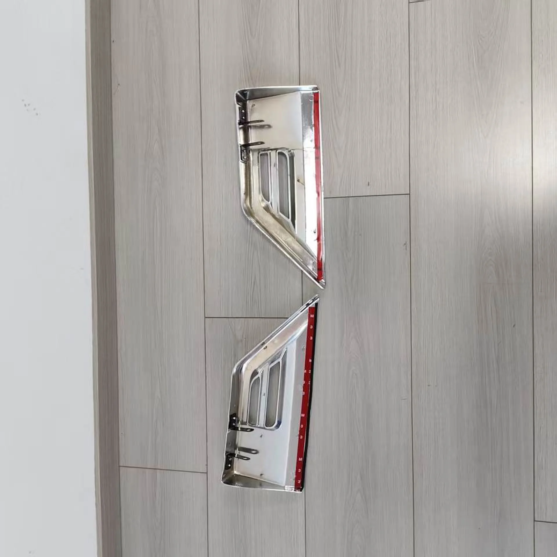 Chrome Plastic Step Panel for Mitsubishi FM1524 / FM65F