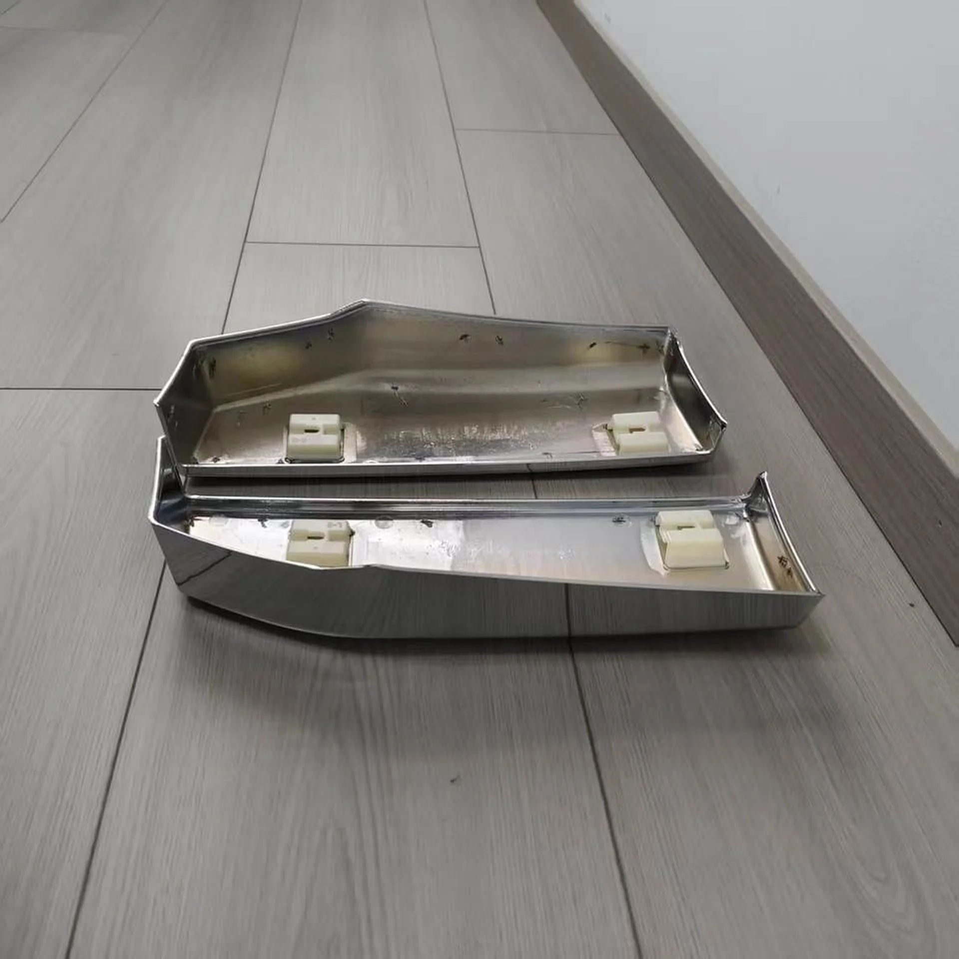 Chrome Plastic Step Panel for Mitsubishi Canter 2007