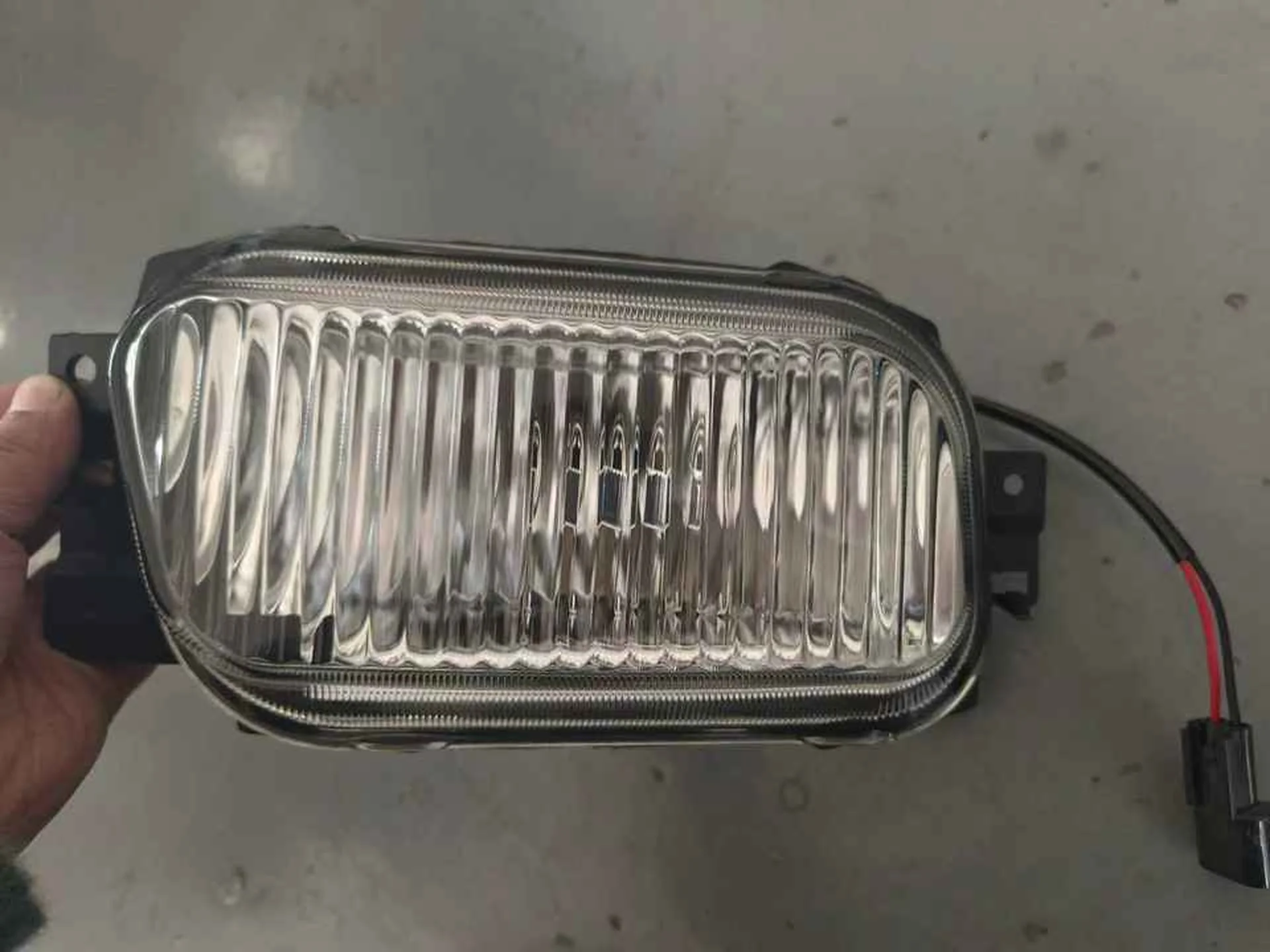 Plastic Fog Lamp for Mitsubishi Canter 2007