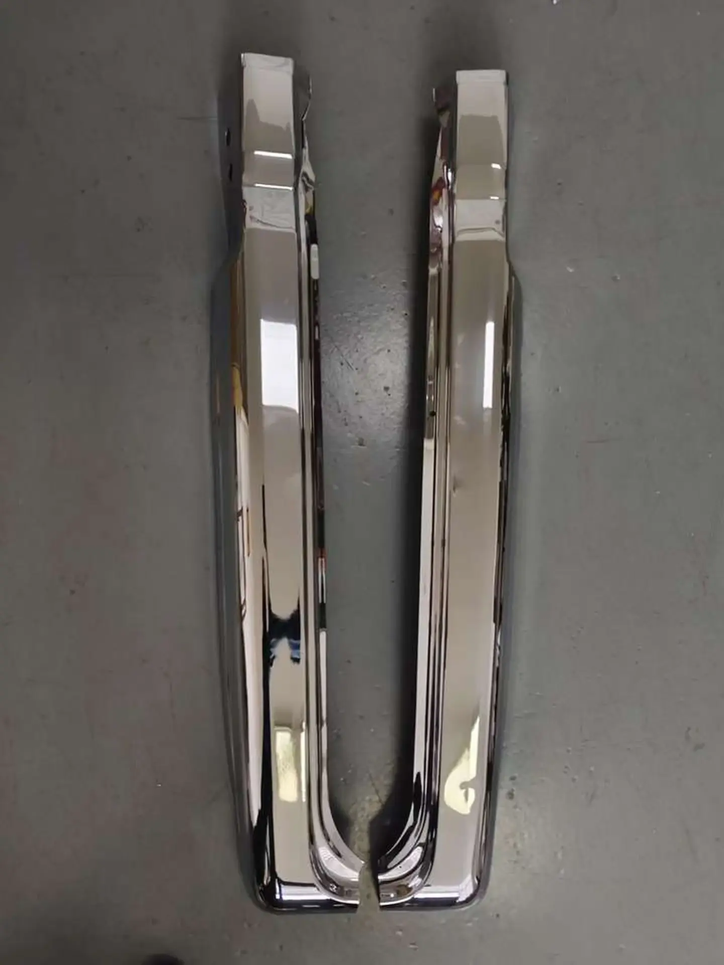 Chrome Metal Pillar Garnish for Mitsubishi Canter 2010