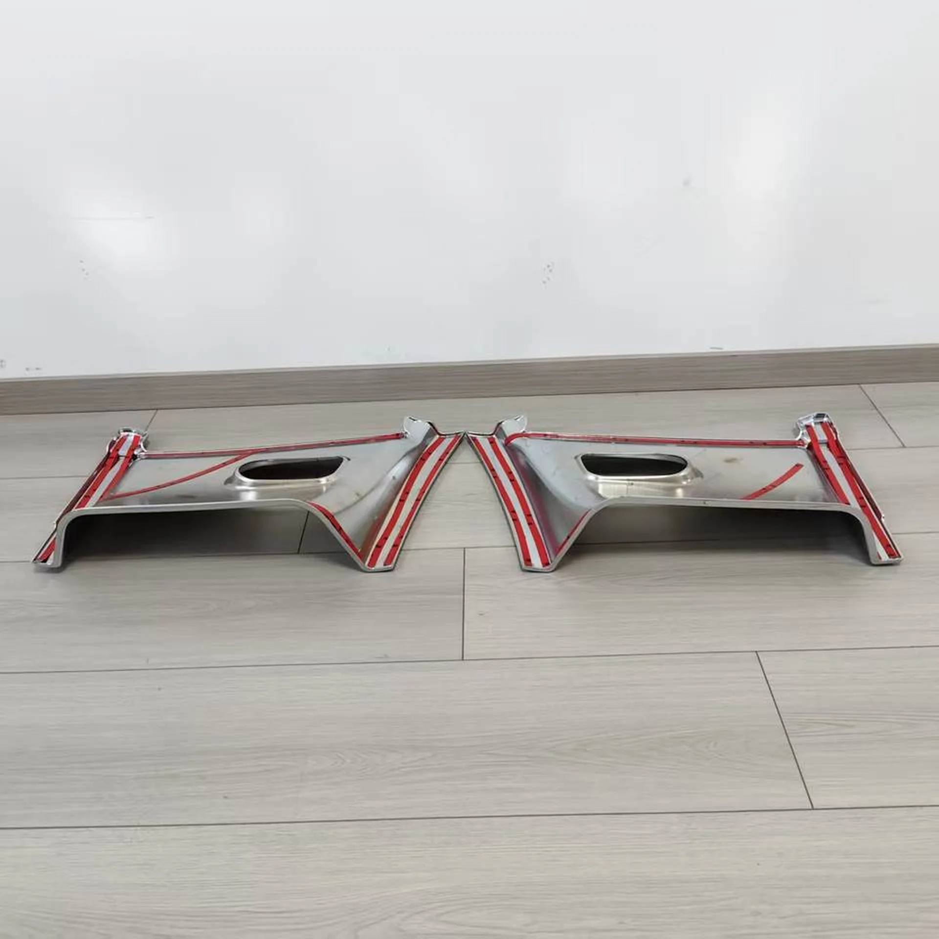 Chrome Plastic Step Panel for Nissan UD / Quon