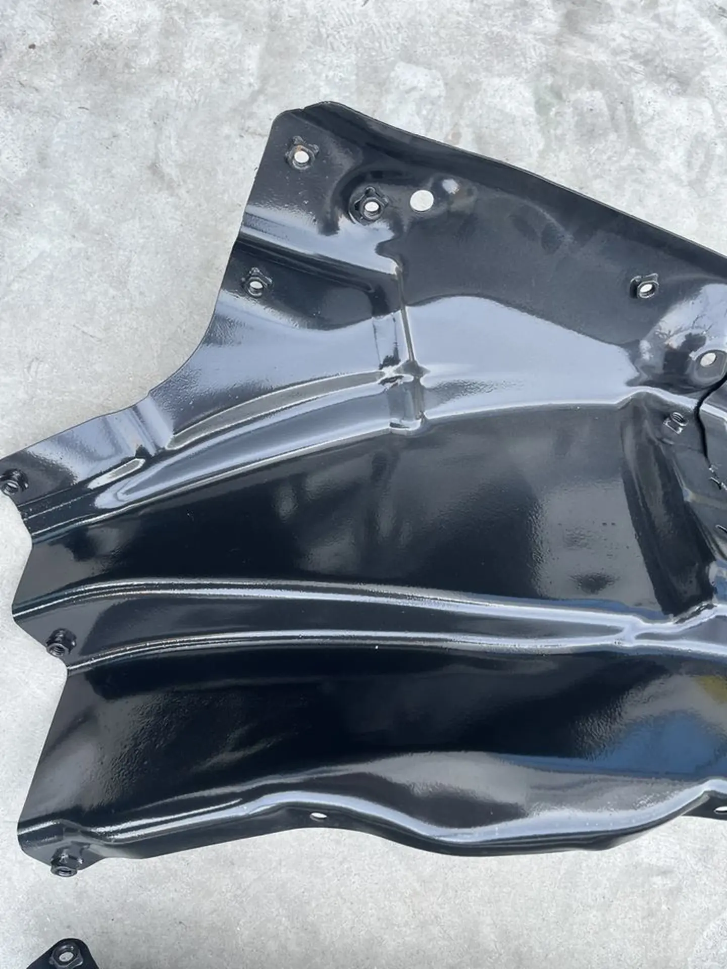 70*33CM Black Metal Step Panel for Hino Victor