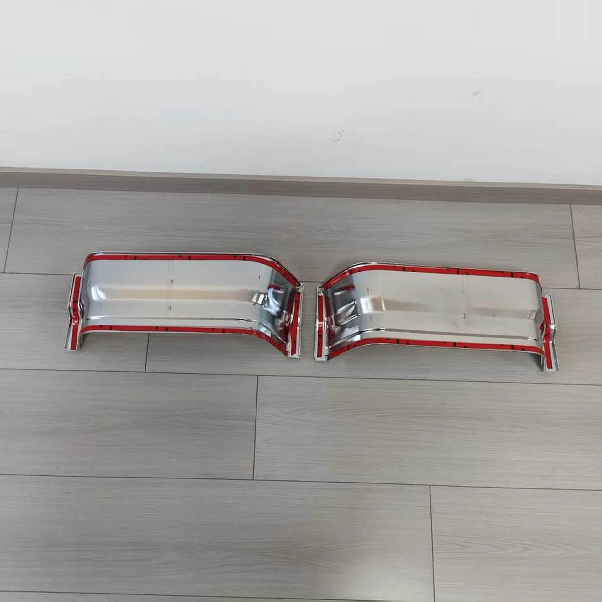Chrome Plastic Step Panel for Nissan UD / Quon