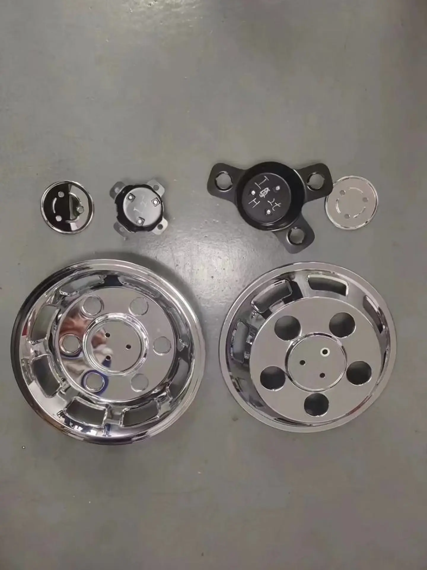 Chrome Stainless Steel / Metal Wheel Cover for Mitsubishi