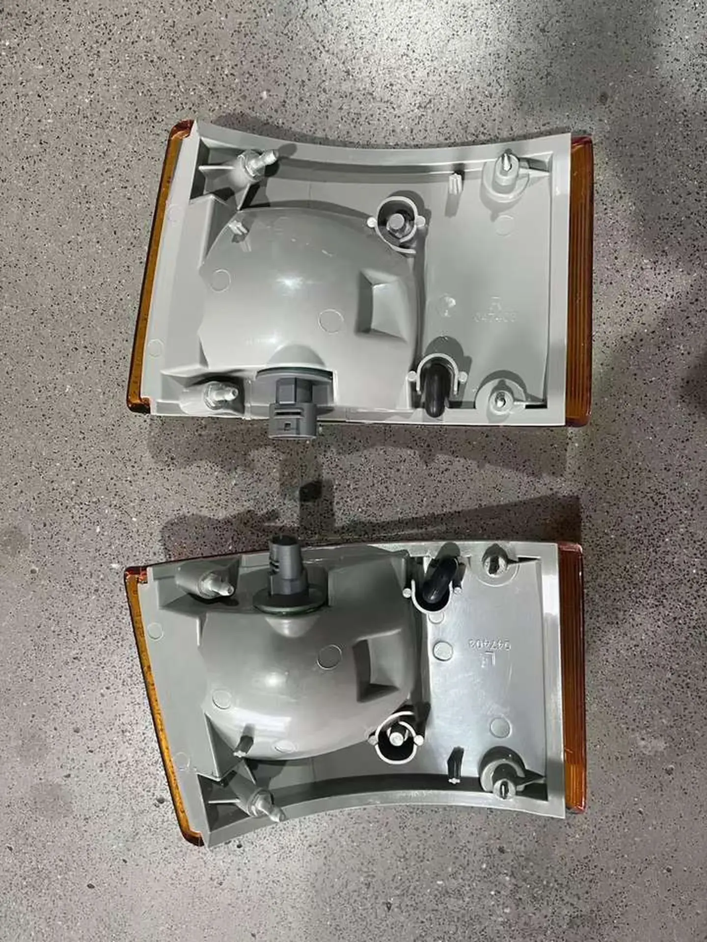 Yellow Plastic Corner Lamp for Hino FM3M / FM2K
