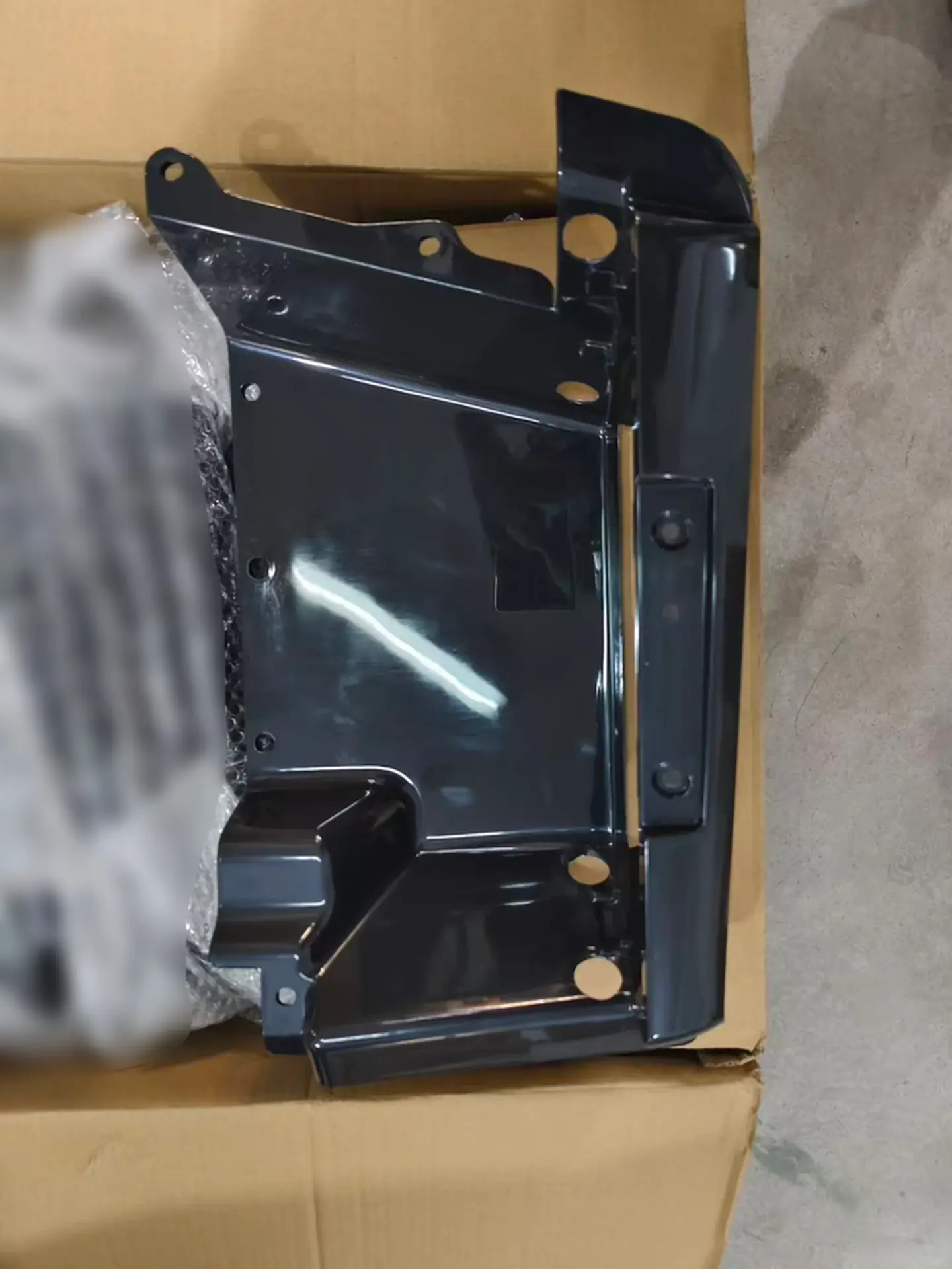 Black Plastic Step Panel for Mitsubishi FN627 / FM617