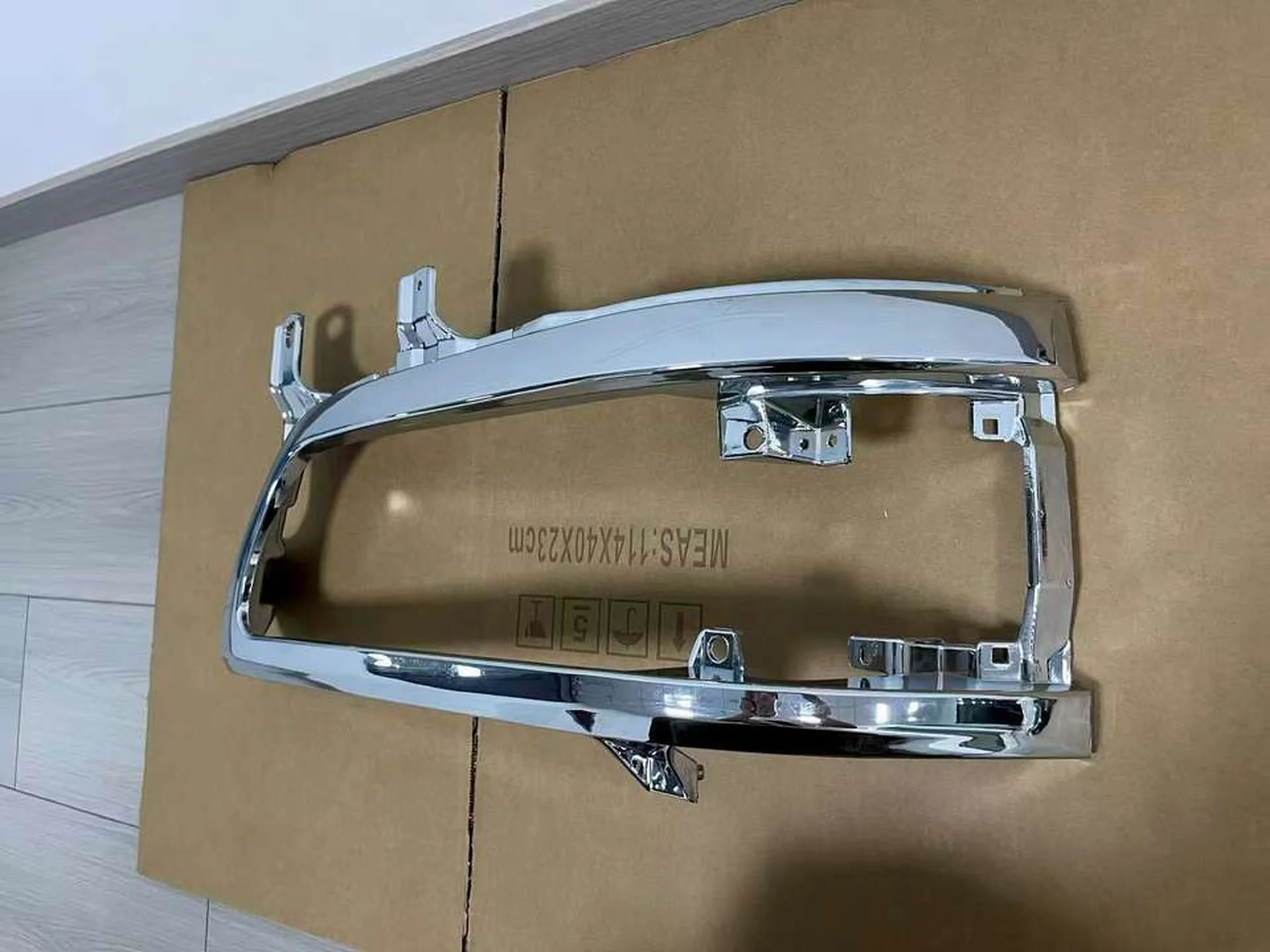 58*67CM Chrome / White Plastic Head Lamp for Hino FB4J / FC4J